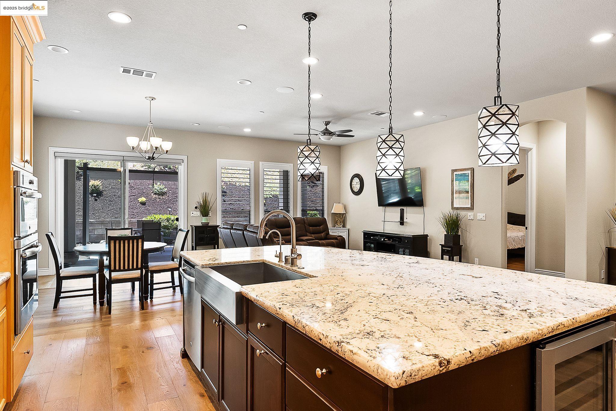 Detail Gallery Image 13 of 34 For 1627 Healing Rock Ct, Brentwood,  CA 94513 - 2 Beds | 2 Baths