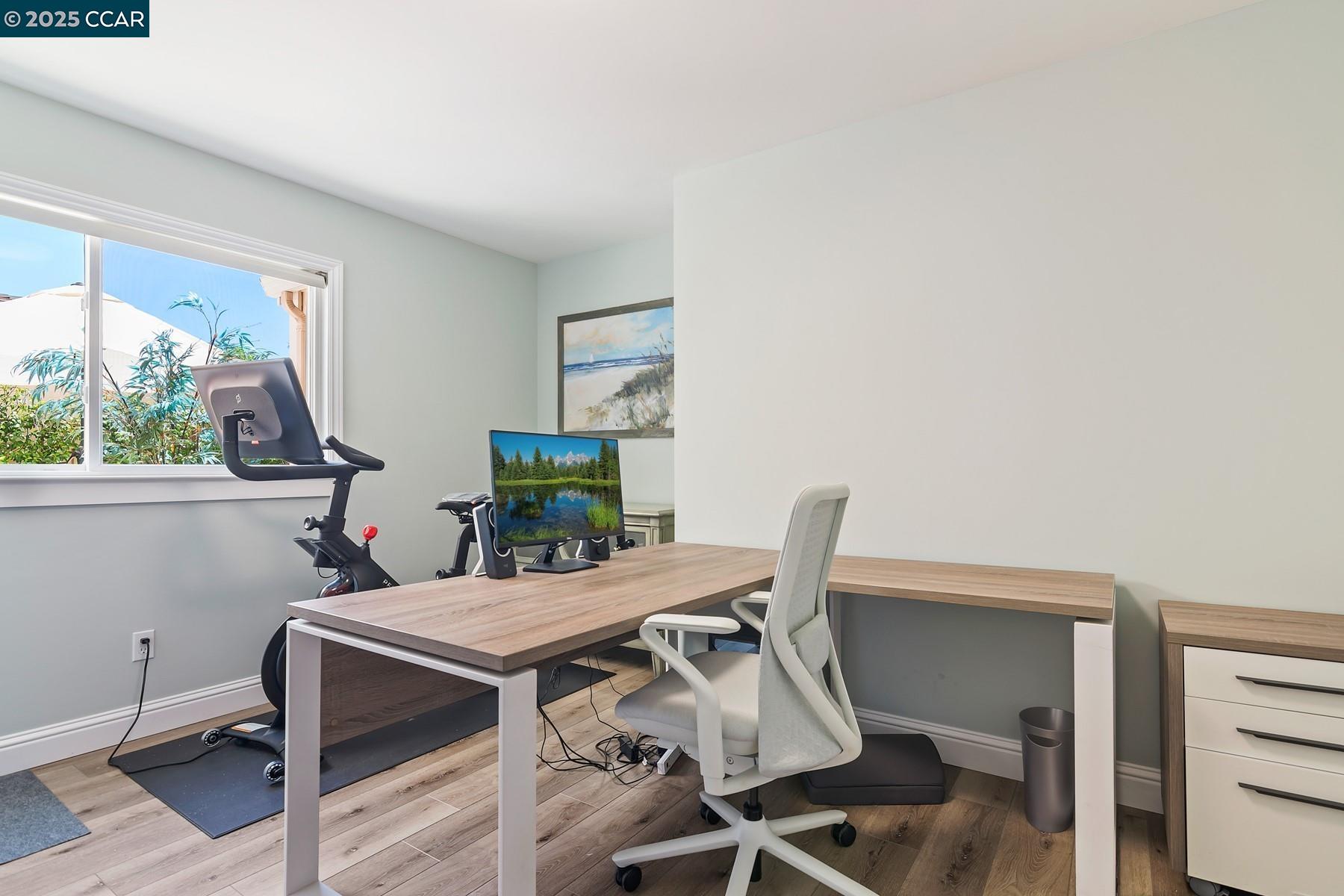 Detail Gallery Image 16 of 29 For 341 Scottsdale Rd., Pleasant Hill,  CA 94523-5117 - 3 Beds | 2/1 Baths