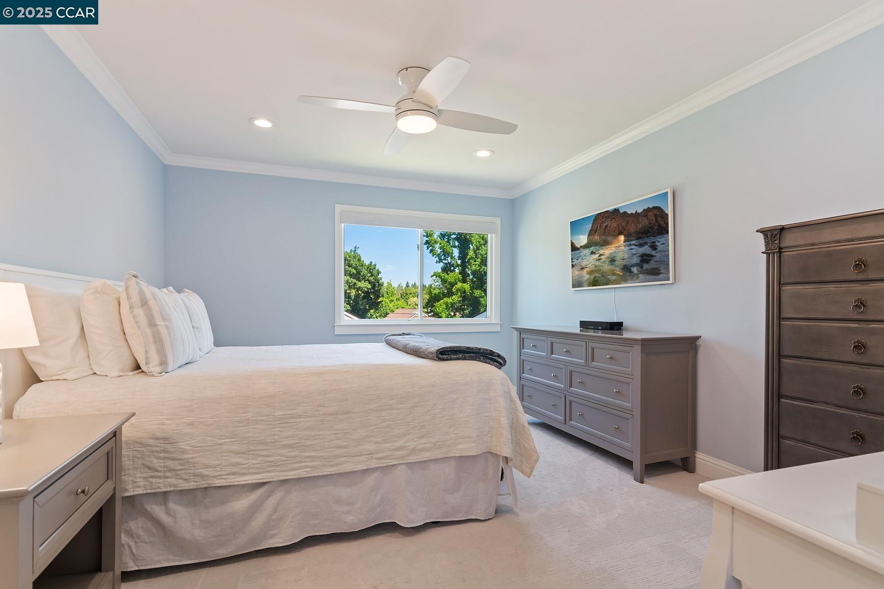 Detail Gallery Image 18 of 29 For 341 Scottsdale Rd., Pleasant Hill,  CA 94523-5117 - 3 Beds | 2/1 Baths