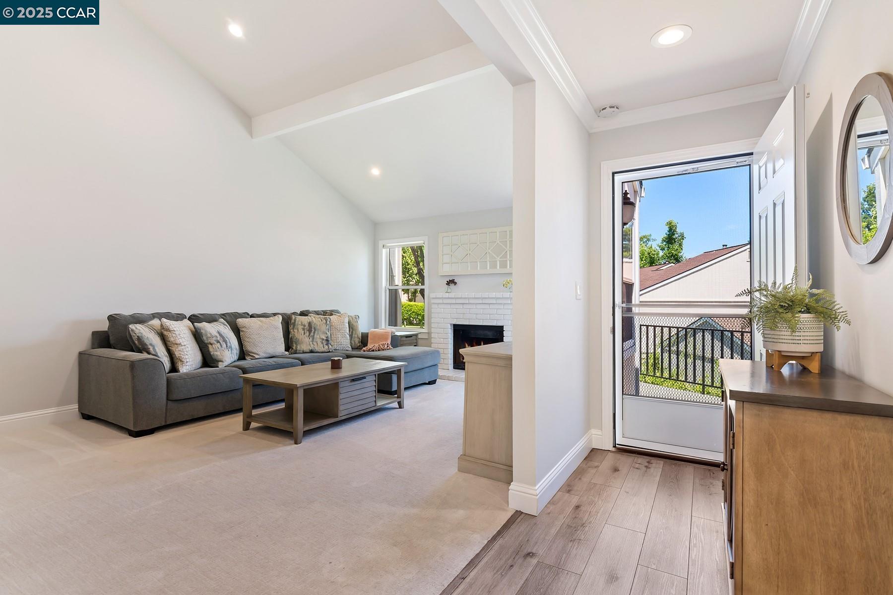 Photo #5: 41101658 Listing 