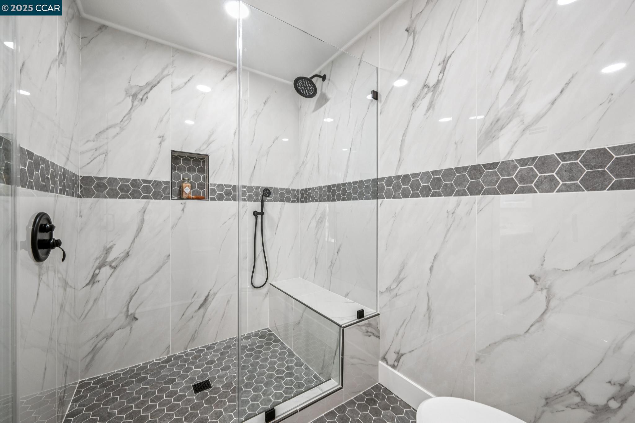 Photo #27: 41101661 Listing: Photo #27