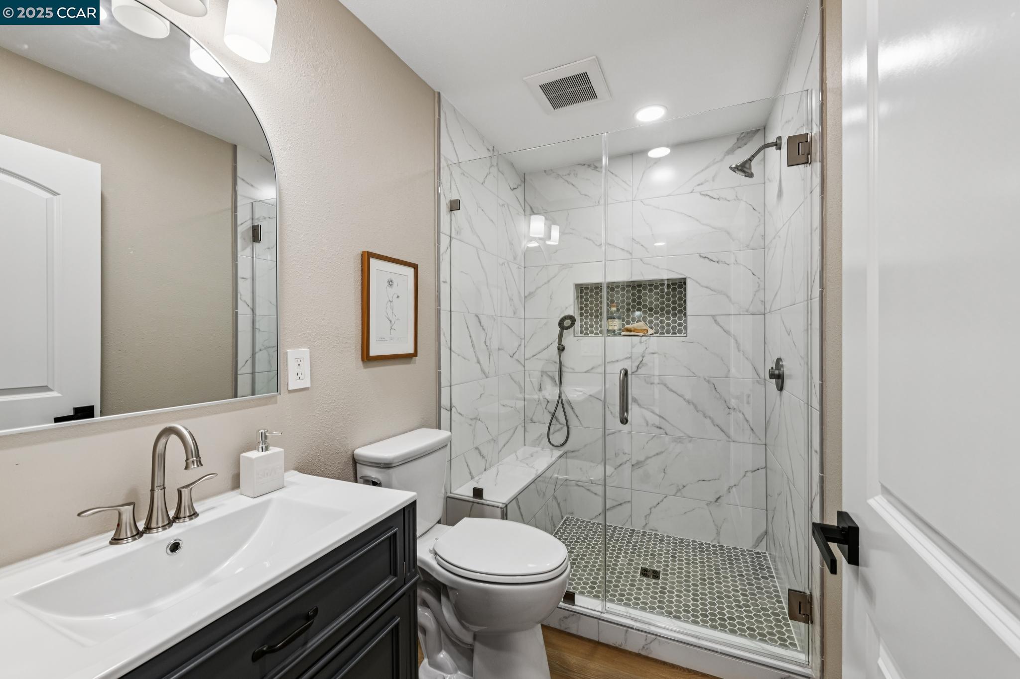 Detail Gallery Image 7 of 7 For 2101 Golden Rain Rd #14,  Walnut Creek,  CA 94595 - 2 Beds | 2 Baths