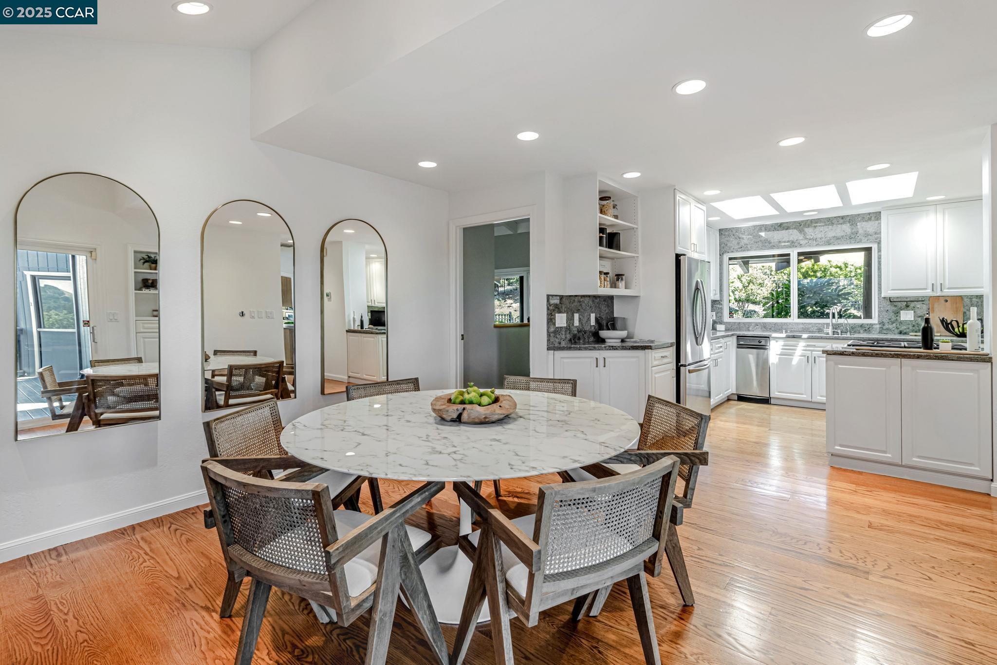 Detail Gallery Image 14 of 60 For 1960 Joseph Dr, Moraga,  CA 94556 - 5 Beds | 2/1 Baths