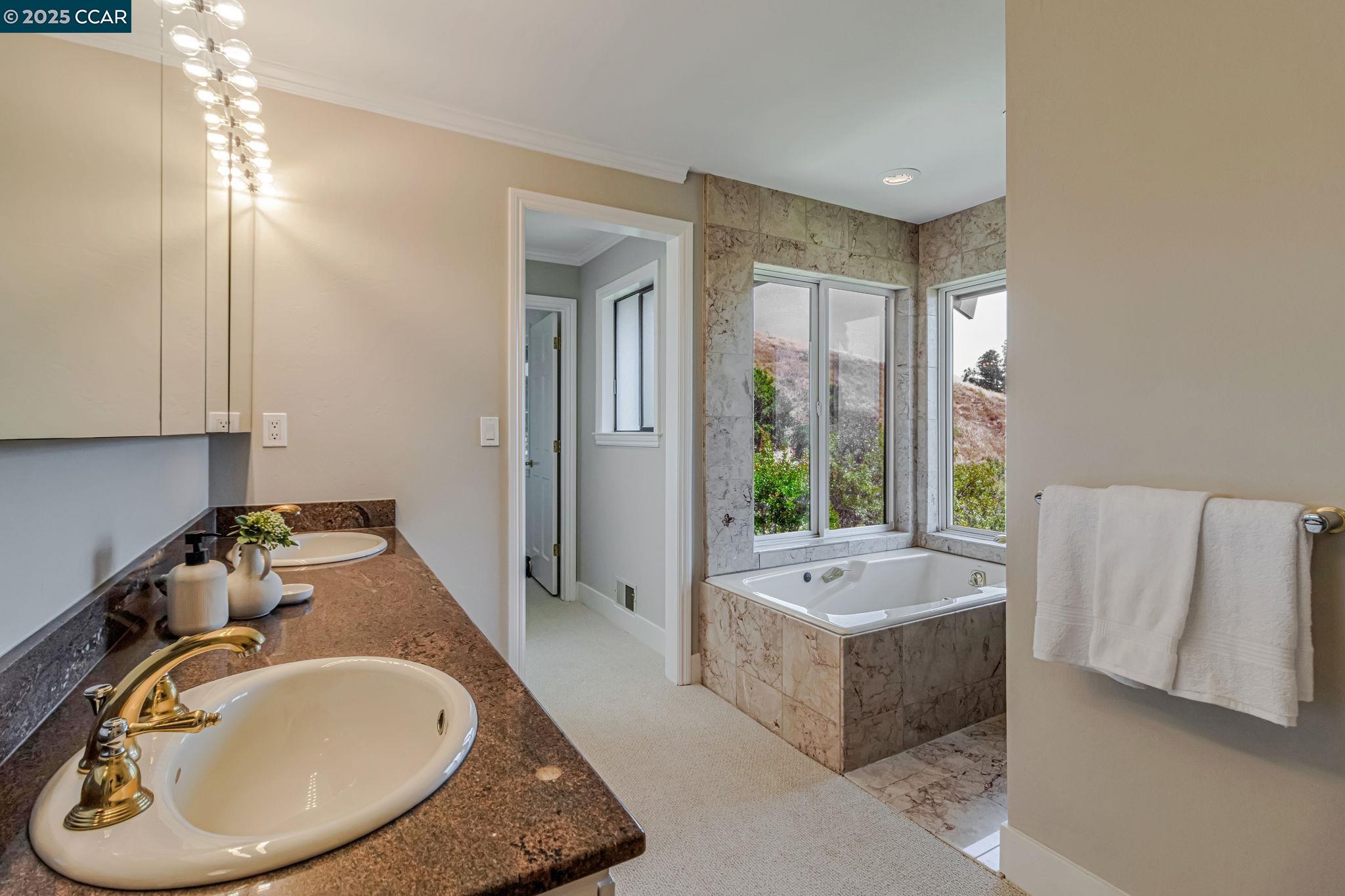 Detail Gallery Image 25 of 60 For 1960 Joseph Dr, Moraga,  CA 94556 - 5 Beds | 2/1 Baths