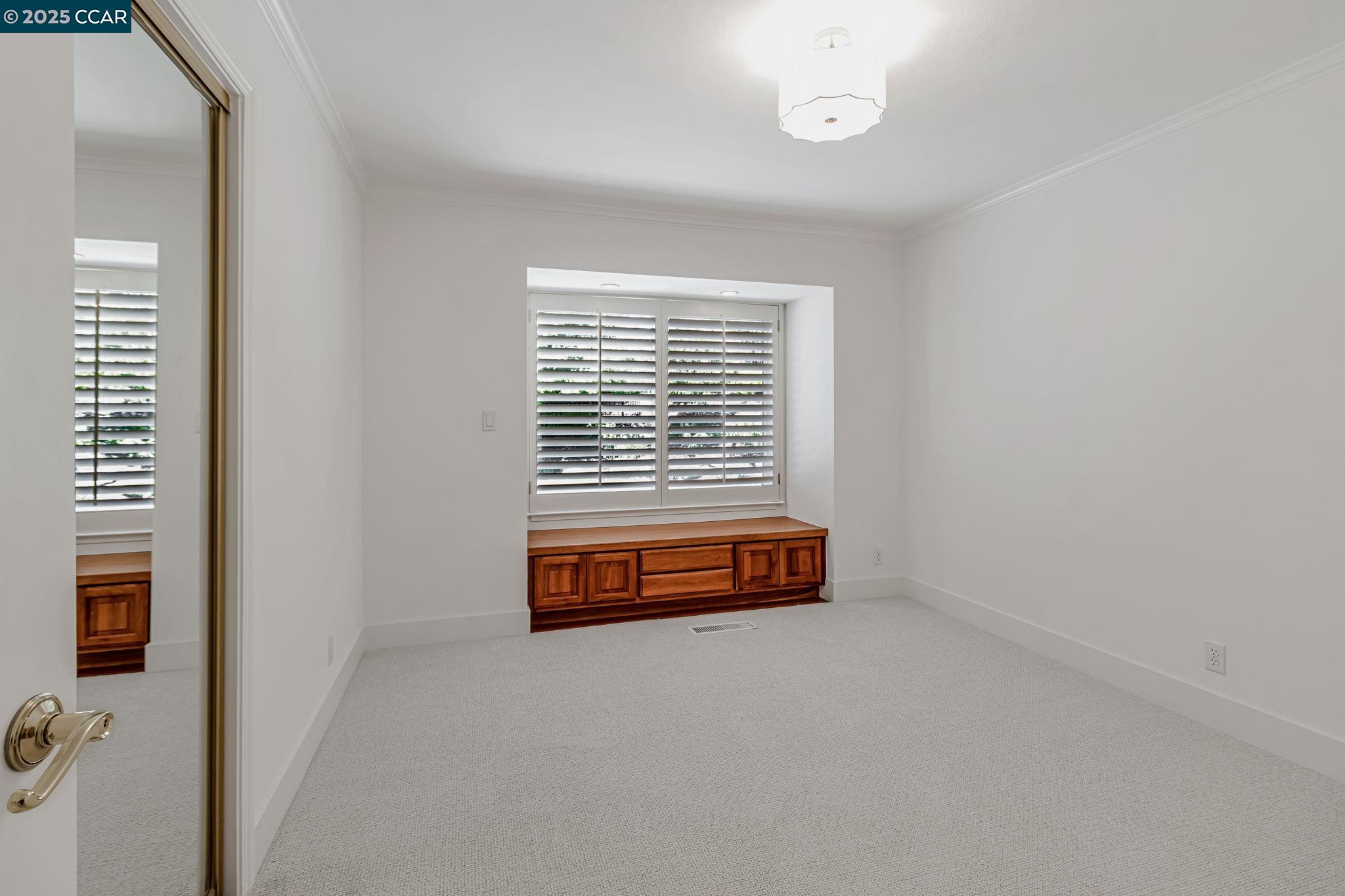 Detail Gallery Image 28 of 60 For 1960 Joseph Dr, Moraga,  CA 94556 - 5 Beds | 2/1 Baths
