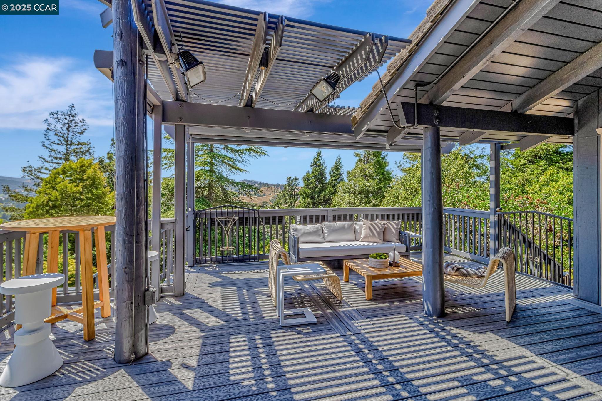 Detail Gallery Image 40 of 60 For 1960 Joseph Dr, Moraga,  CA 94556 - 5 Beds | 2/1 Baths