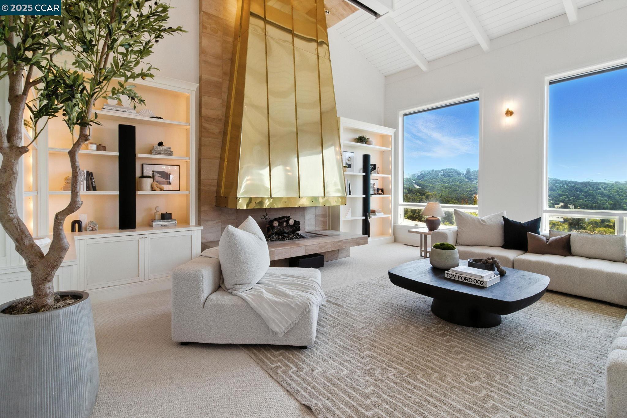 Detail Gallery Image 5 of 60 For 1960 Joseph Dr, Moraga,  CA 94556 - 5 Beds | 2/1 Baths