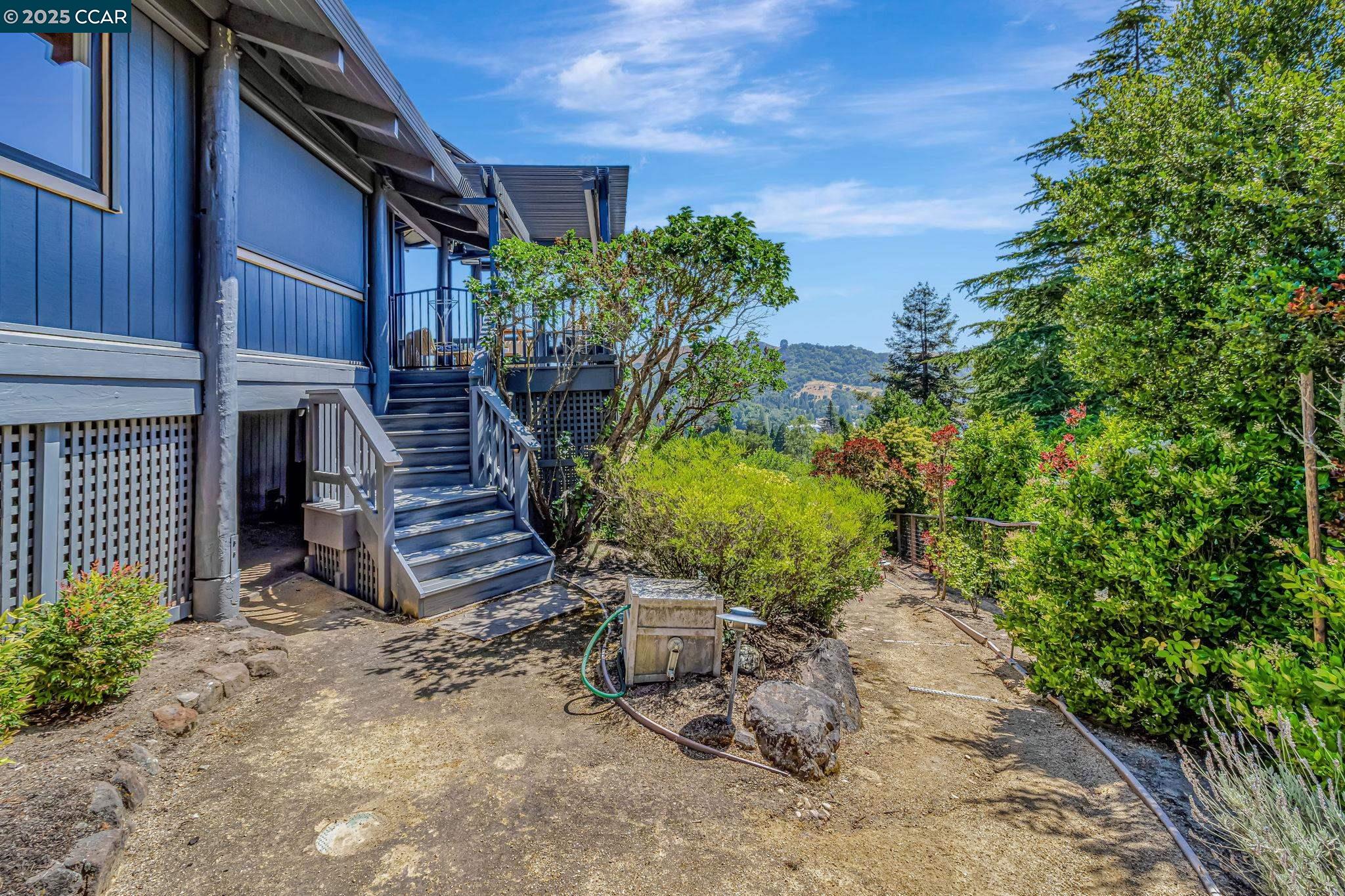 Detail Gallery Image 46 of 60 For 1960 Joseph Dr, Moraga,  CA 94556 - 5 Beds | 2/1 Baths