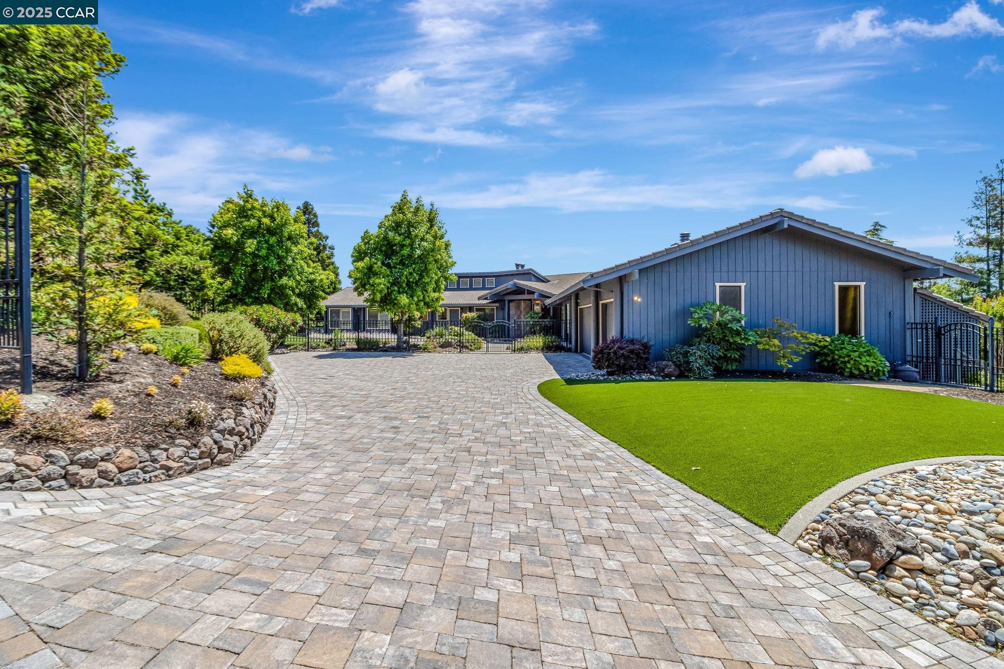 Detail Gallery Image 49 of 60 For 1960 Joseph Dr, Moraga,  CA 94556 - 5 Beds | 2/1 Baths