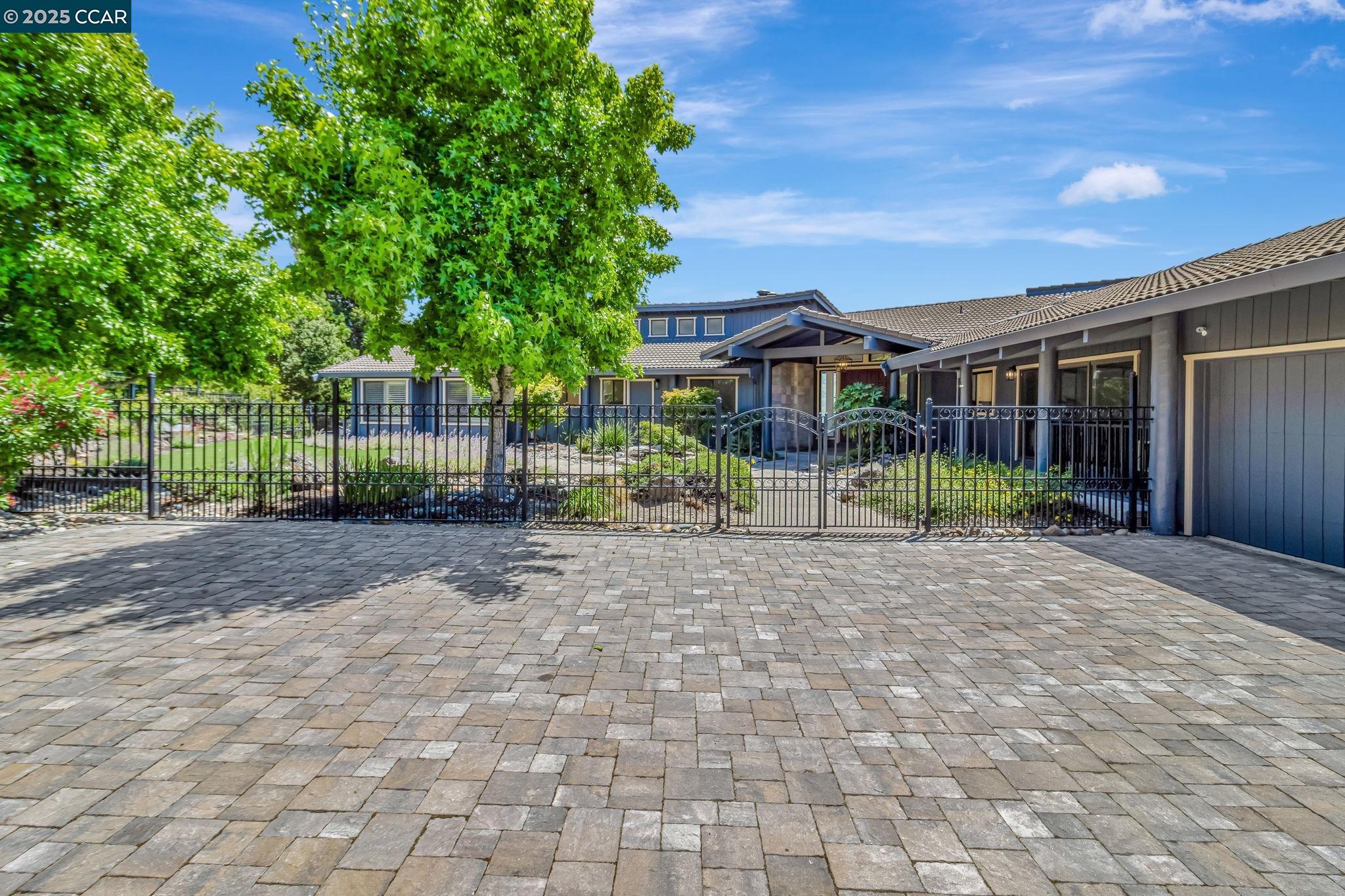 Detail Gallery Image 51 of 60 For 1960 Joseph Dr, Moraga,  CA 94556 - 5 Beds | 2/1 Baths