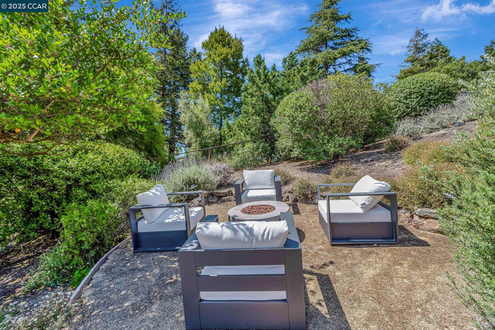 Detail Gallery Image 56 of 60 For 1960 Joseph Dr, Moraga,  CA 94556 - 5 Beds | 2/1 Baths