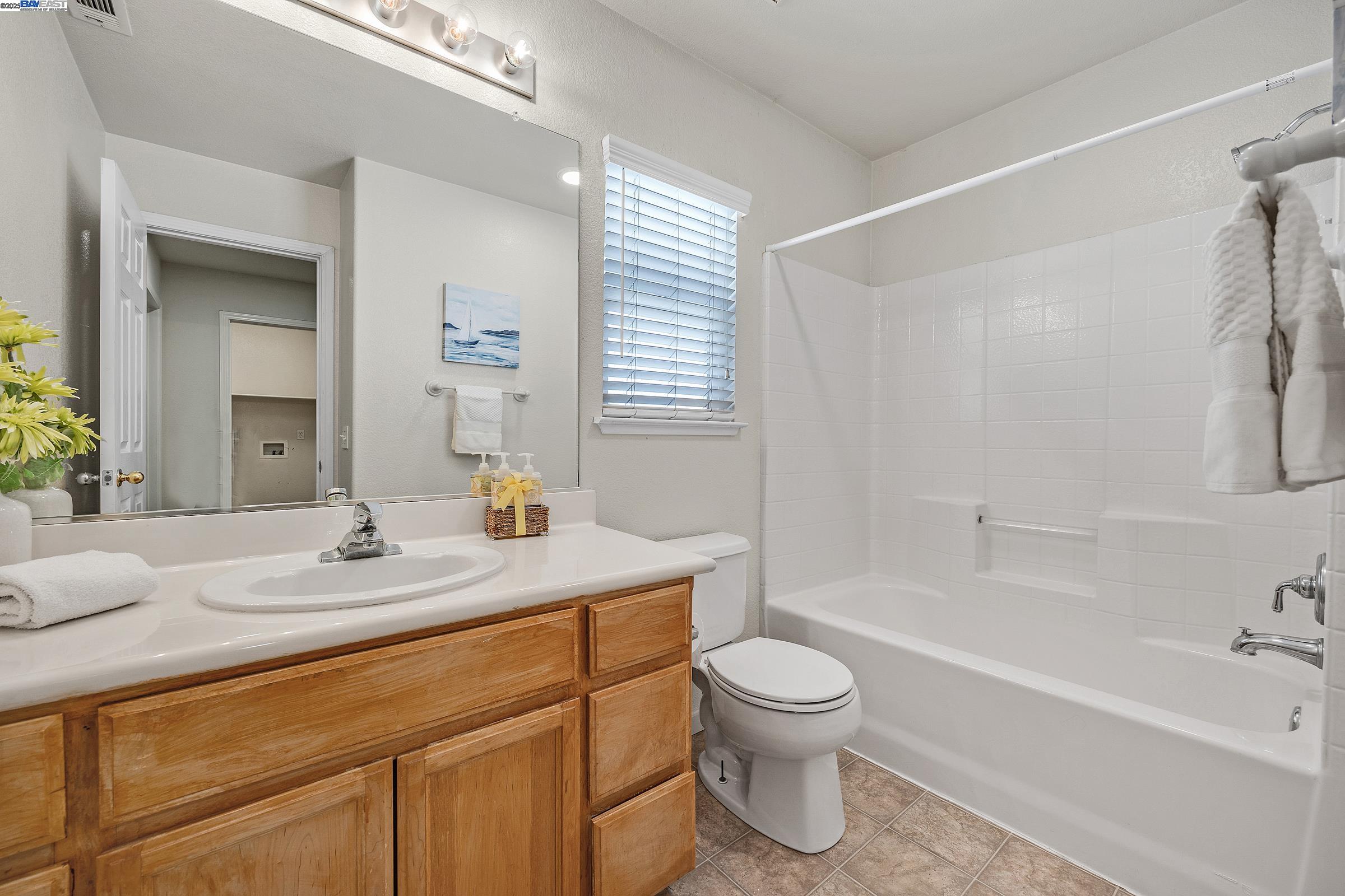 Detail Gallery Image 17 of 58 For 2662 Pyramid Dr, Tracy,  CA 95304 - 4 Beds | 2/1 Baths