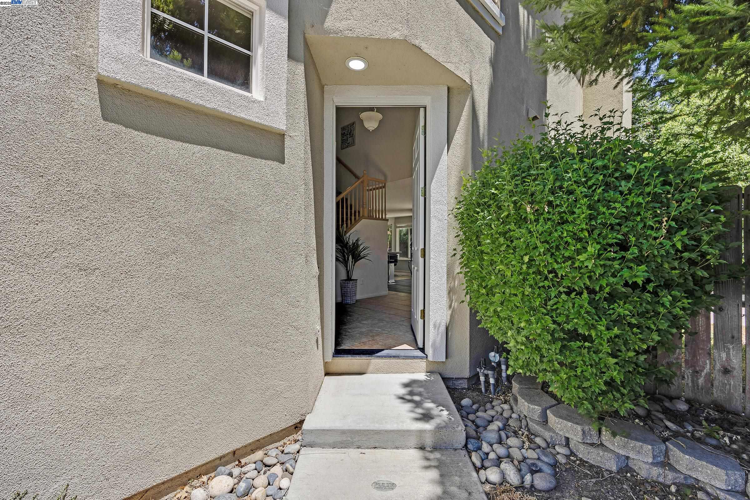 Detail Gallery Image 4 of 58 For 2662 Pyramid Dr, Tracy,  CA 95304 - 4 Beds | 2/1 Baths