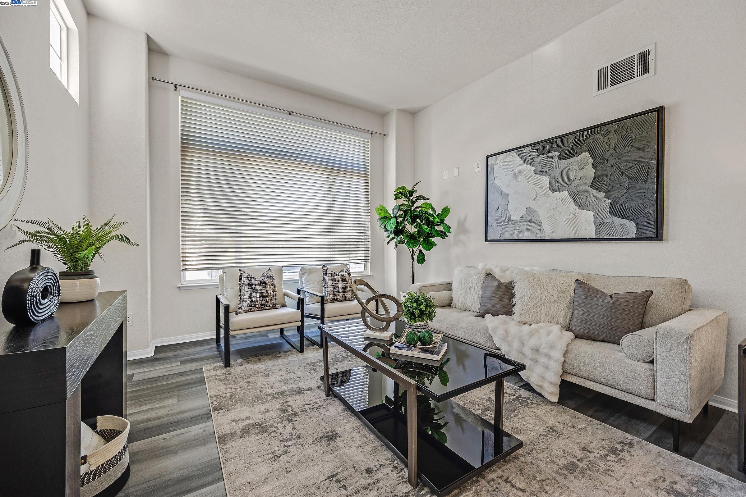 Detail Gallery Image 5 of 58 For 2662 Pyramid Dr, Tracy,  CA 95304 - 4 Beds | 2/1 Baths