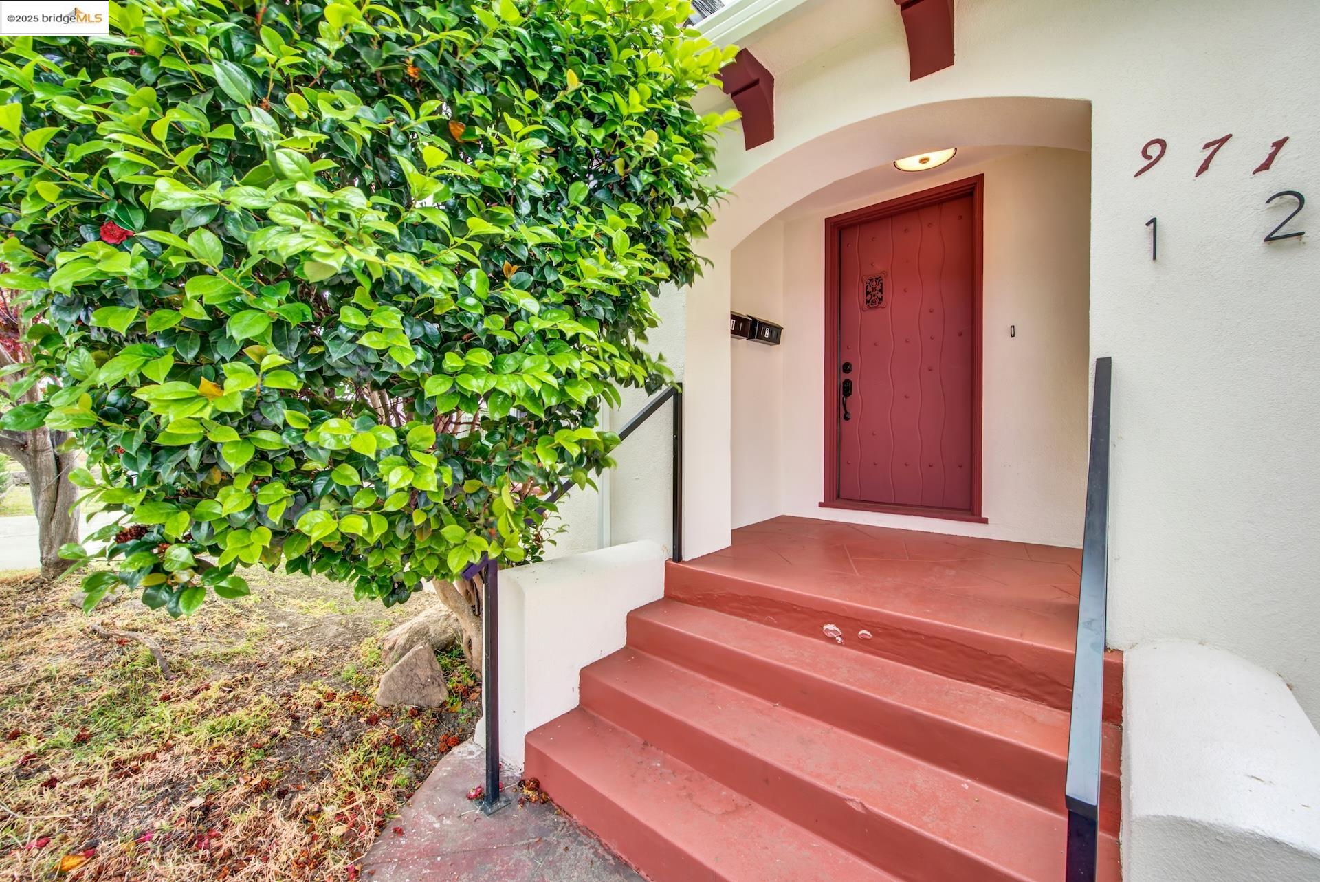Detail Gallery Image 4 of 58 For 971 34th St, Richmond,  CA 94805 - 4 Beds | 2 Baths
