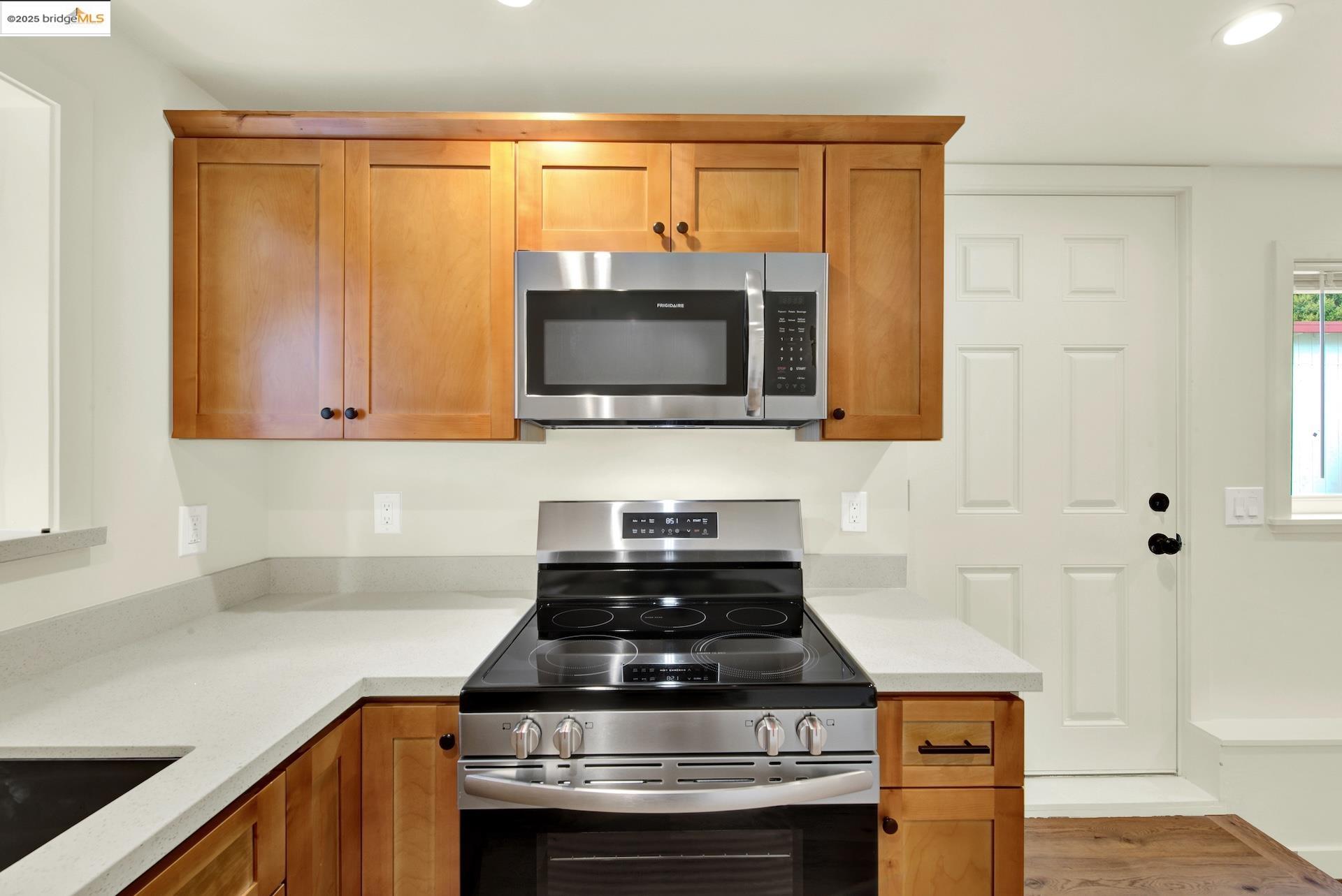 Detail Gallery Image 45 of 58 For 971 34th St, Richmond,  CA 94805 - 4 Beds | 2 Baths
