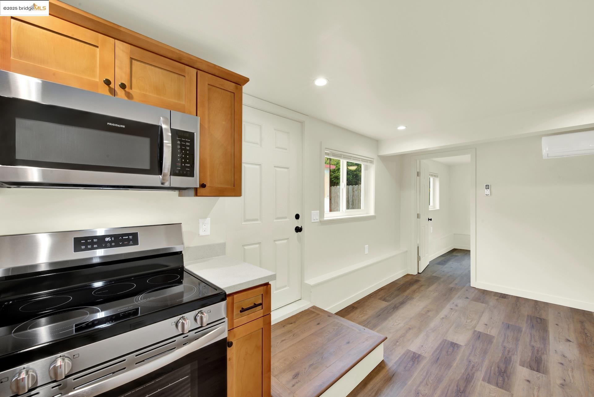 Detail Gallery Image 46 of 58 For 971 34th St, Richmond,  CA 94805 - 4 Beds | 2 Baths