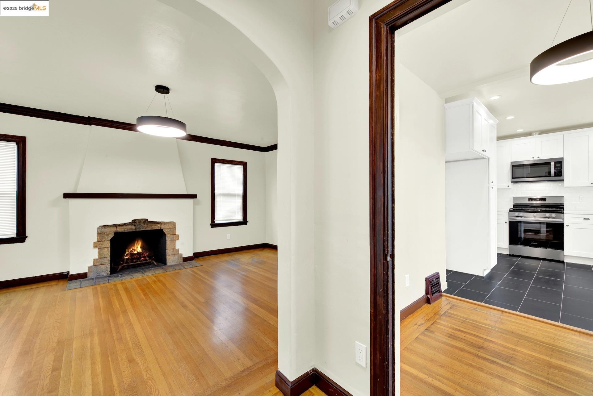 Detail Gallery Image 6 of 58 For 971 34th St, Richmond,  CA 94805 - 4 Beds | 2 Baths