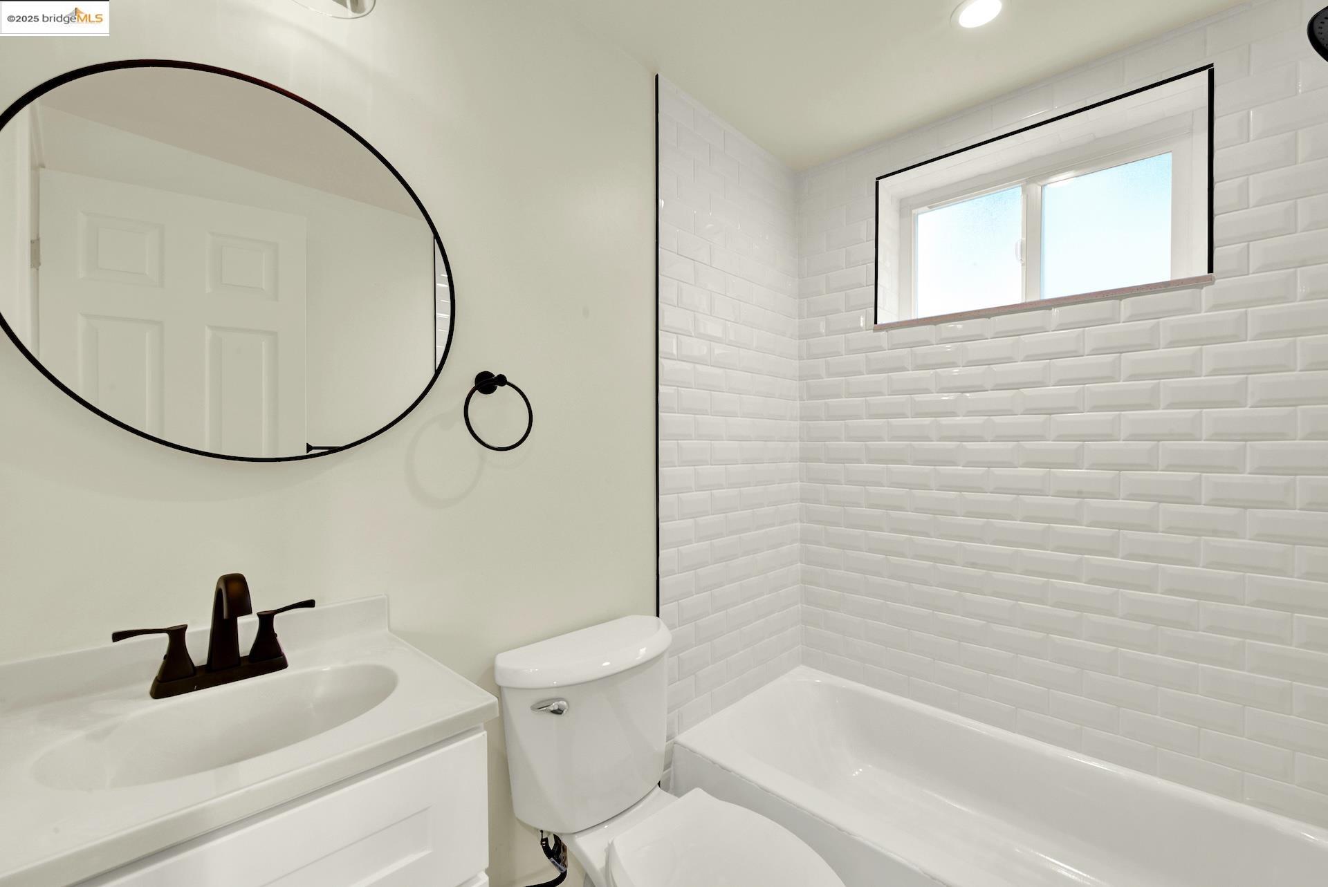 Detail Gallery Image 51 of 58 For 971 34th St, Richmond,  CA 94805 - 4 Beds | 2 Baths