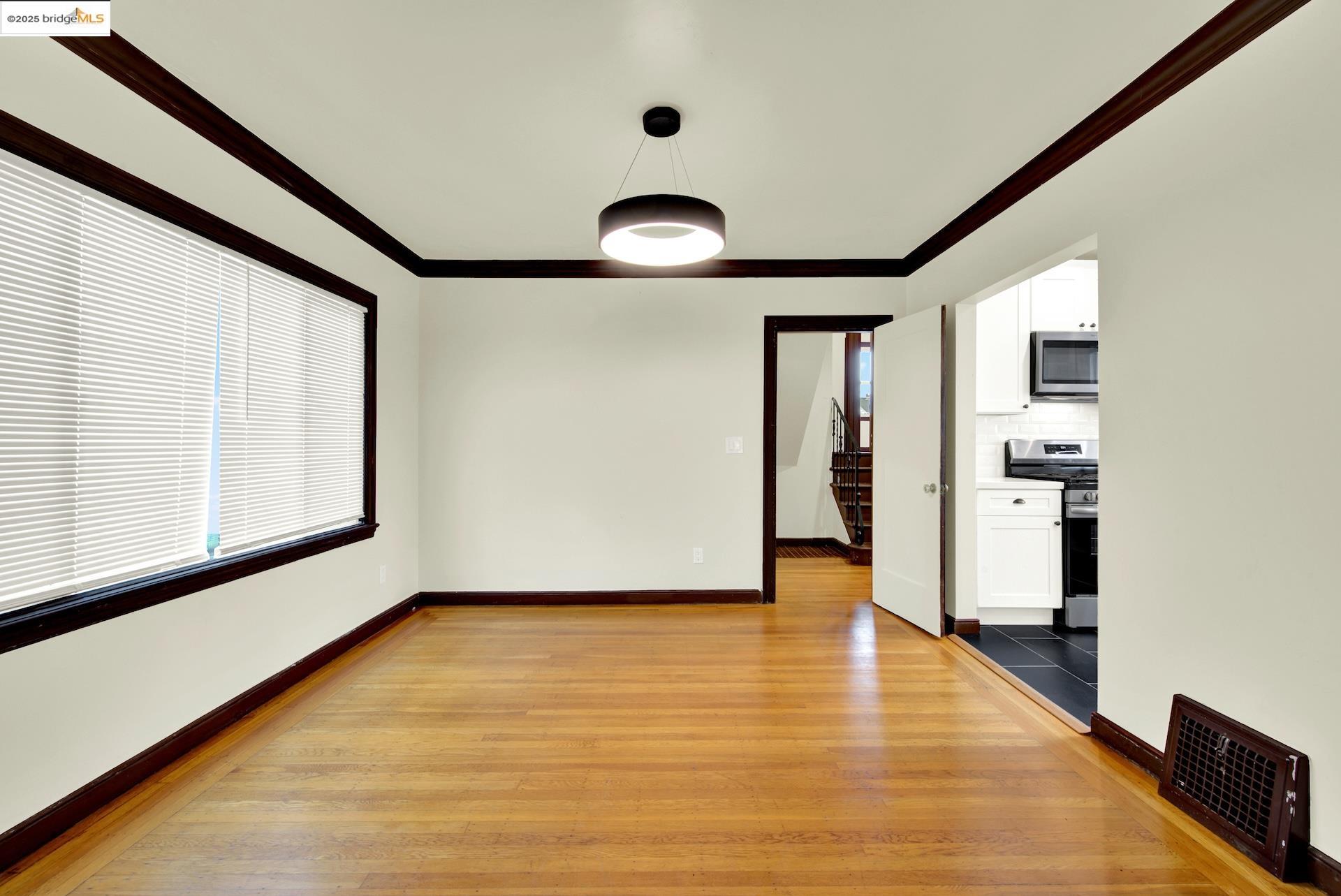 Detail Gallery Image 10 of 58 For 971 34th St, Richmond,  CA 94805 - 4 Beds | 2 Baths