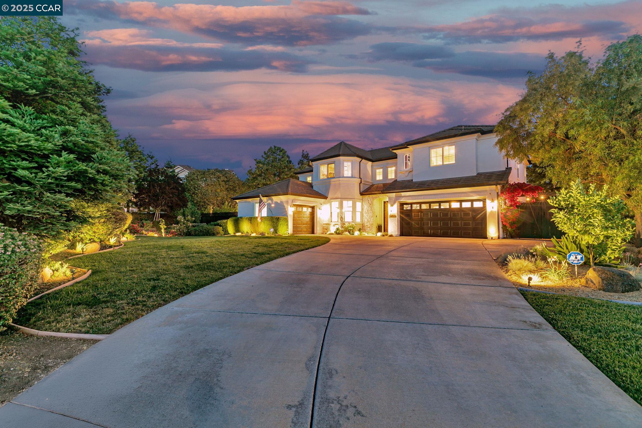 Detail Gallery Image 2 of 60 For 2632 Carmella Ct, San Jose,  CA 95135 - 5 Beds | 3 Baths
