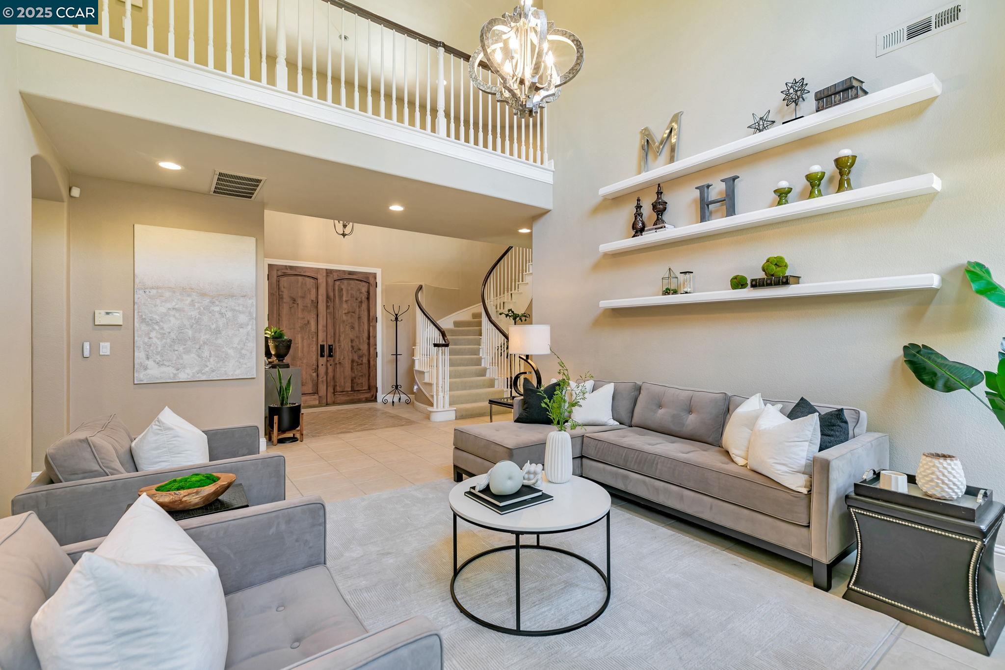 Detail Gallery Image 7 of 60 For 2632 Carmella Ct, San Jose,  CA 95135 - 5 Beds | 3 Baths