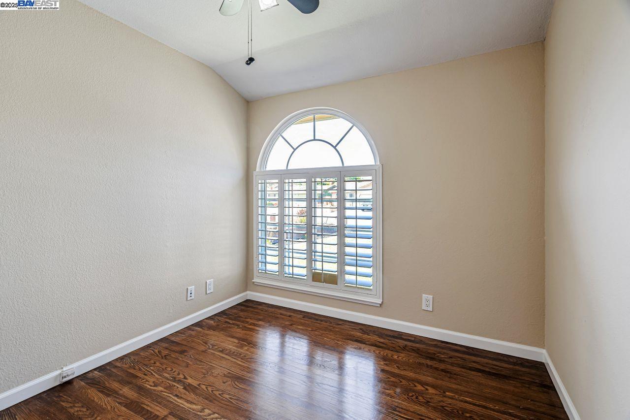 Detail Gallery Image 17 of 46 For 625 Jim Dr, San Jose,  CA 95133 - 3 Beds | 2 Baths
