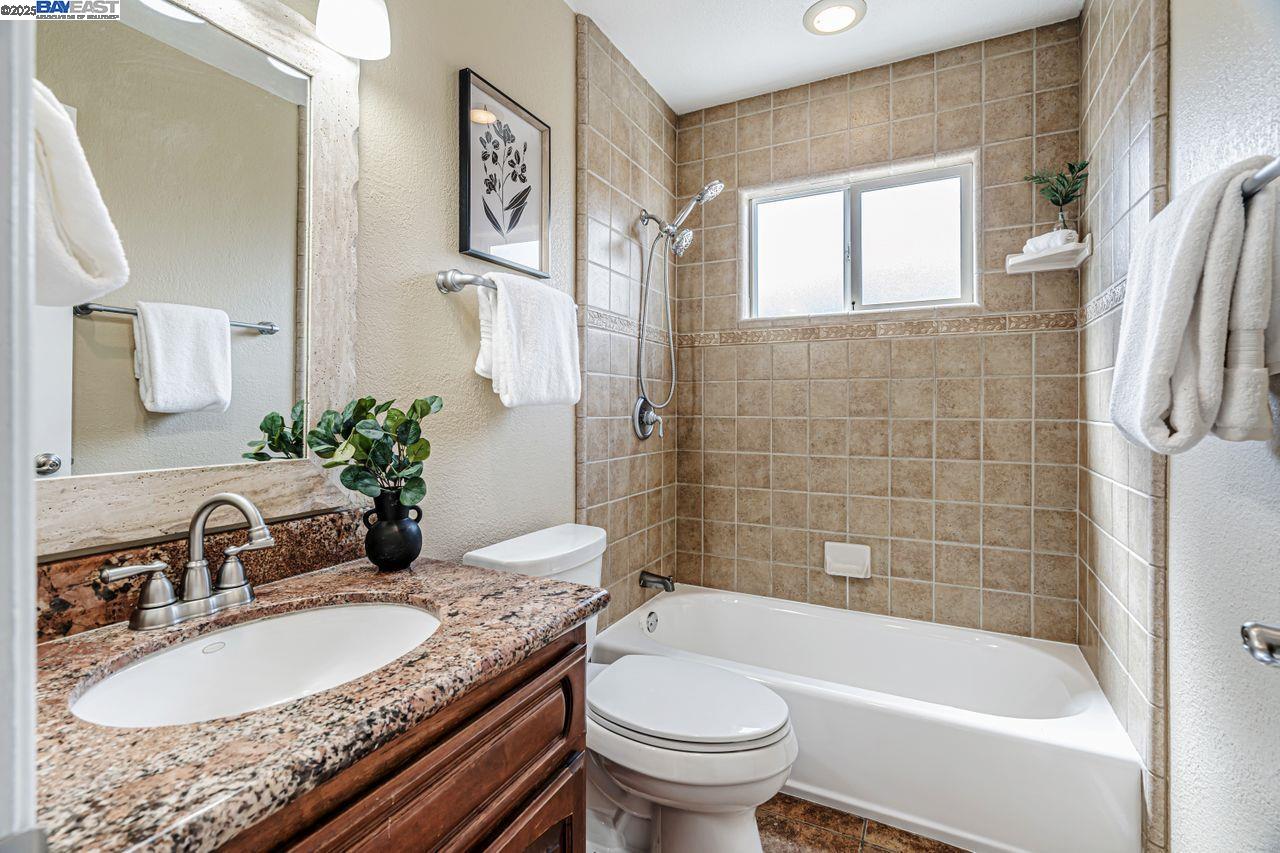 Detail Gallery Image 20 of 46 For 625 Jim Dr, San Jose,  CA 95133 - 3 Beds | 2 Baths