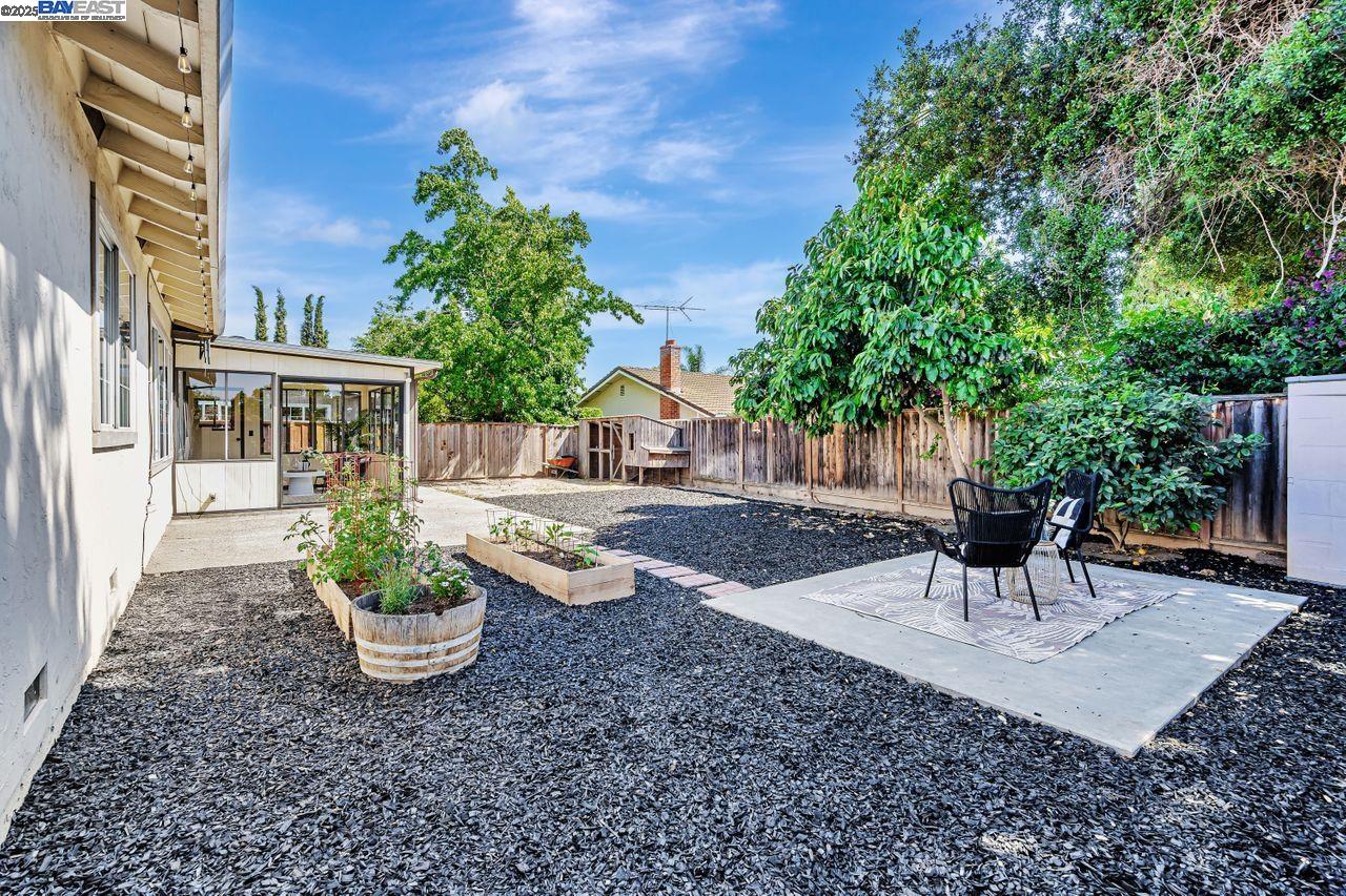 Detail Gallery Image 27 of 46 For 625 Jim Dr, San Jose,  CA 95133 - 3 Beds | 2 Baths