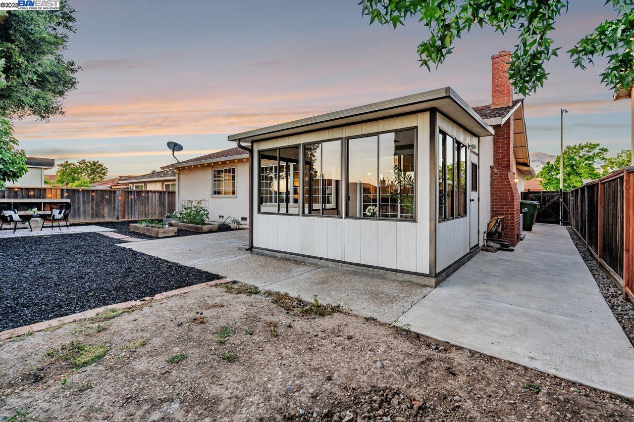 Detail Gallery Image 34 of 46 For 625 Jim Dr, San Jose,  CA 95133 - 3 Beds | 2 Baths