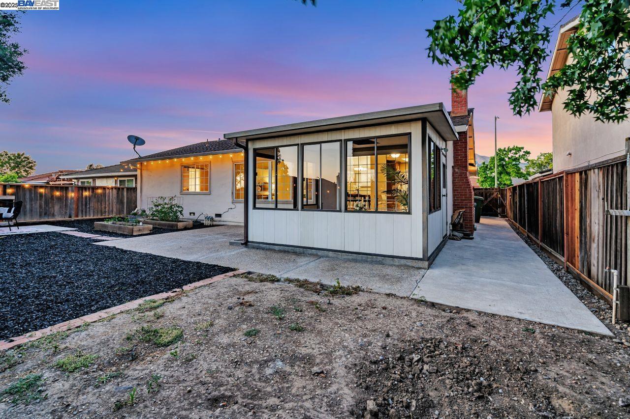 Detail Gallery Image 38 of 46 For 625 Jim Dr, San Jose,  CA 95133 - 3 Beds | 2 Baths