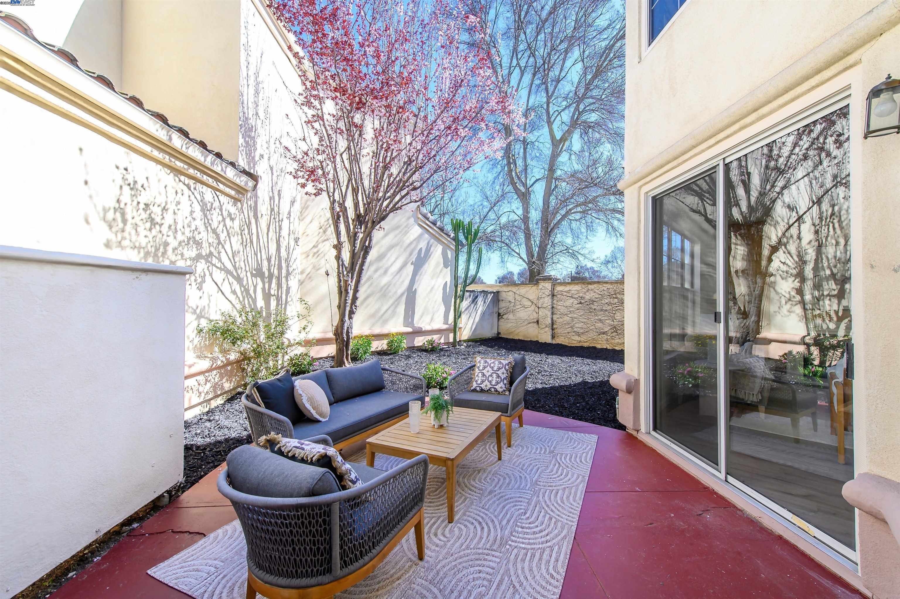 Detail Gallery Image 41 of 52 For 2909 Moreno Ave, Pleasanton,  CA 94588 - 3 Beds | 2/1 Baths