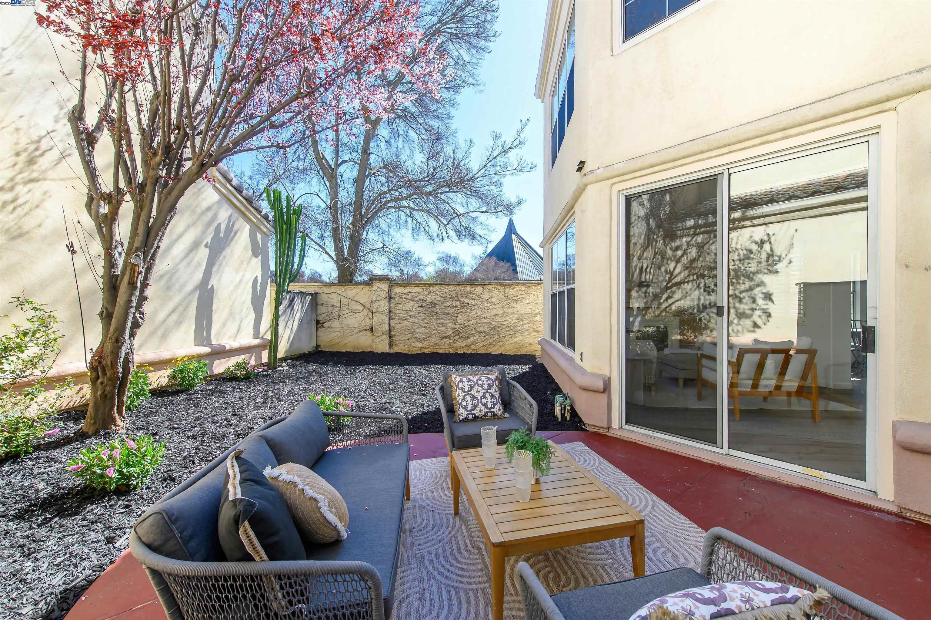 Detail Gallery Image 47 of 52 For 2909 Moreno Ave, Pleasanton,  CA 94588 - 3 Beds | 2/1 Baths