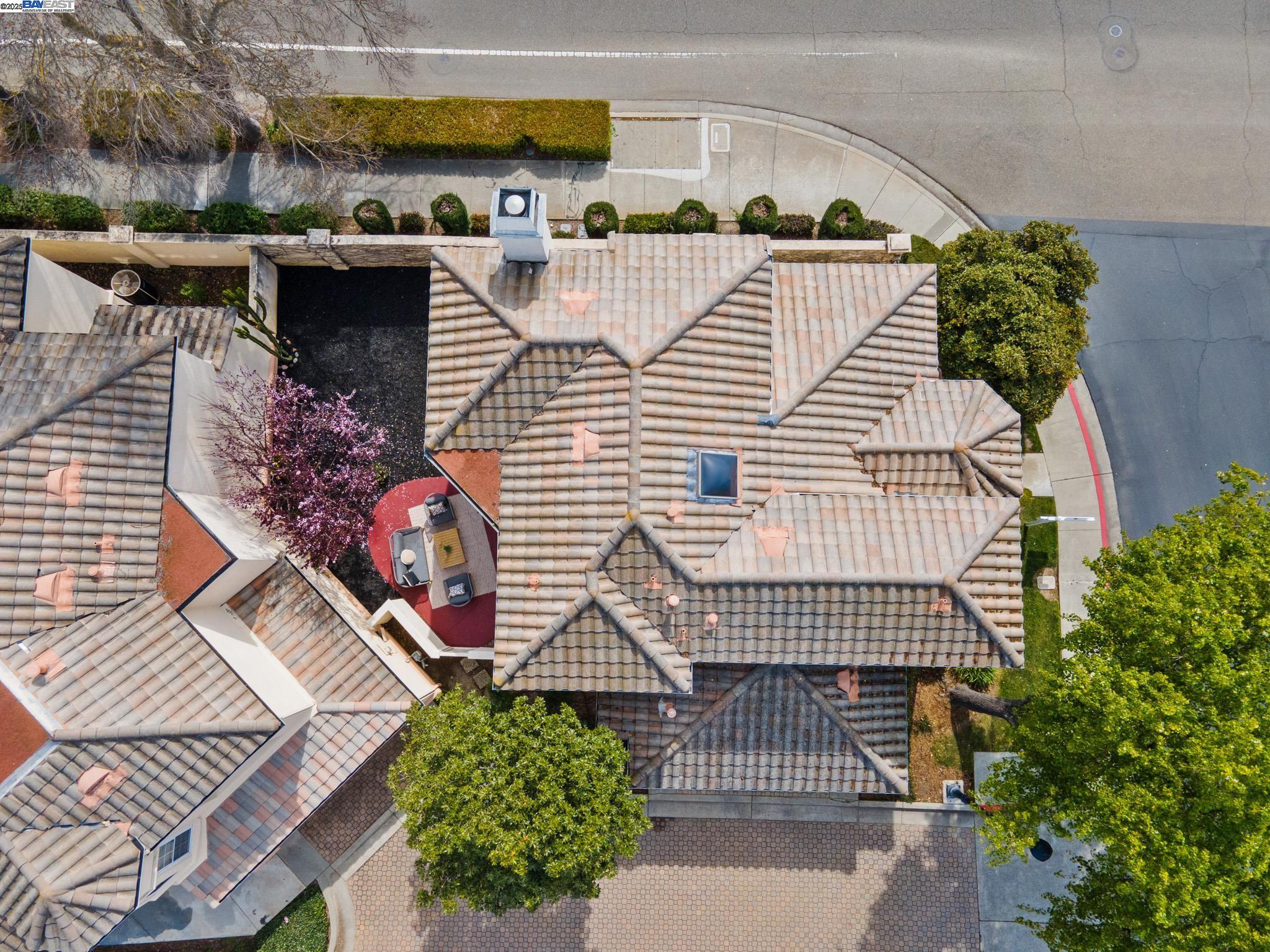 Detail Gallery Image 49 of 52 For 2909 Moreno Ave, Pleasanton,  CA 94588 - 3 Beds | 2/1 Baths