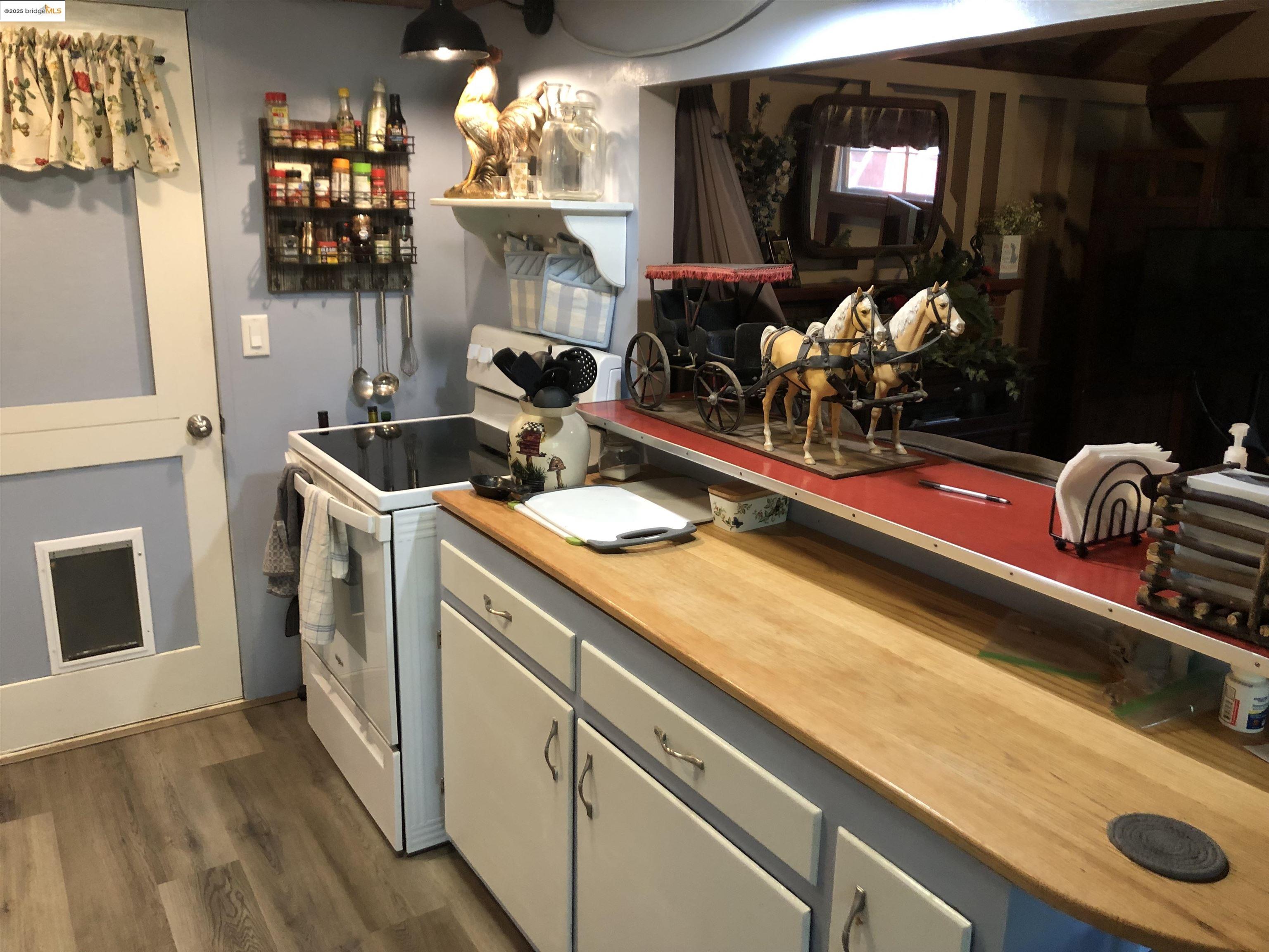 Detail Gallery Image 14 of 27 For 22956 Black Oak Dr., Twain Harte,  CA 95383 - 2 Beds | 1/1 Baths