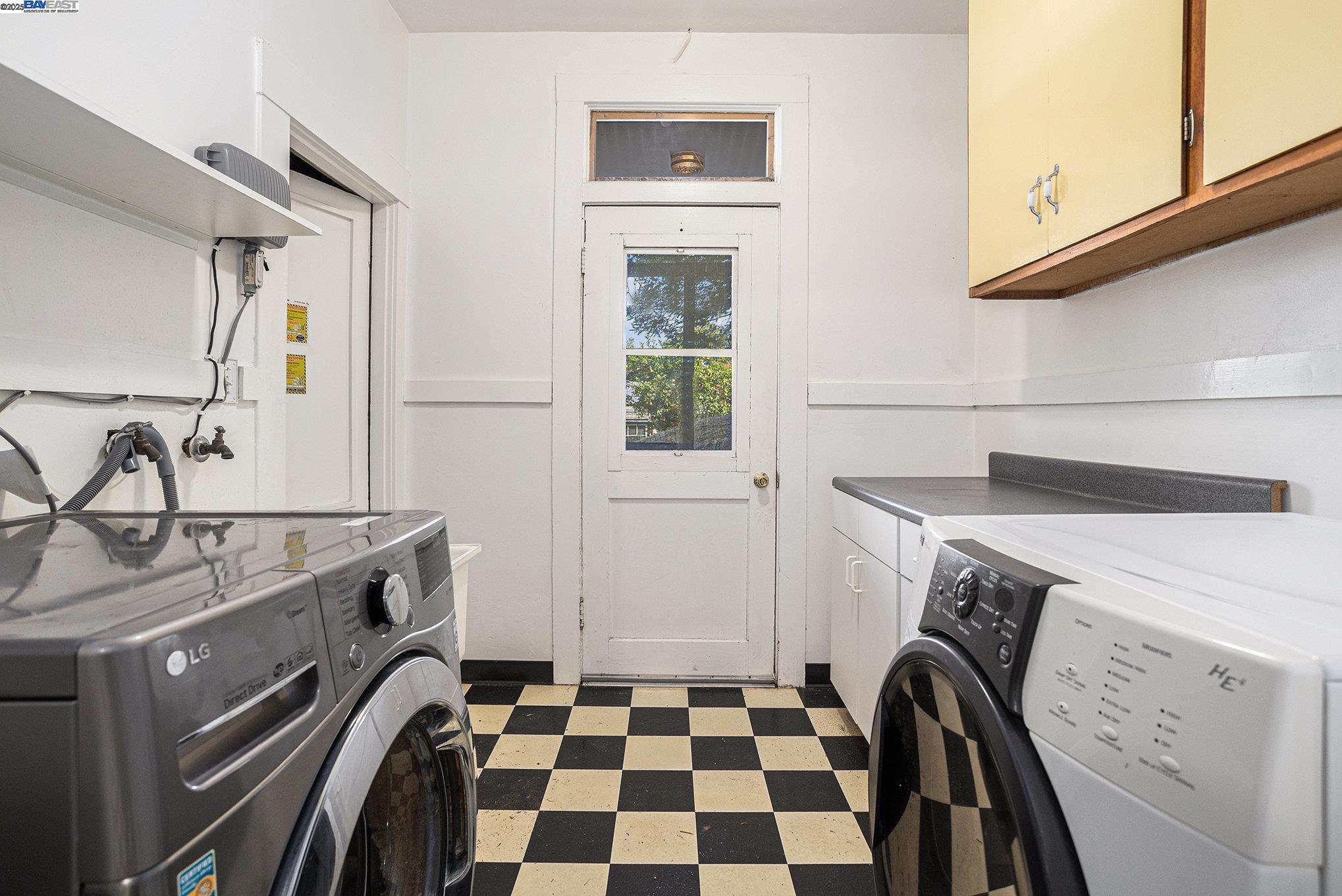 Detail Gallery Image 20 of 35 For 925 Grandview Ave, Martinez,  CA 94553 - 4 Beds | 2 Baths