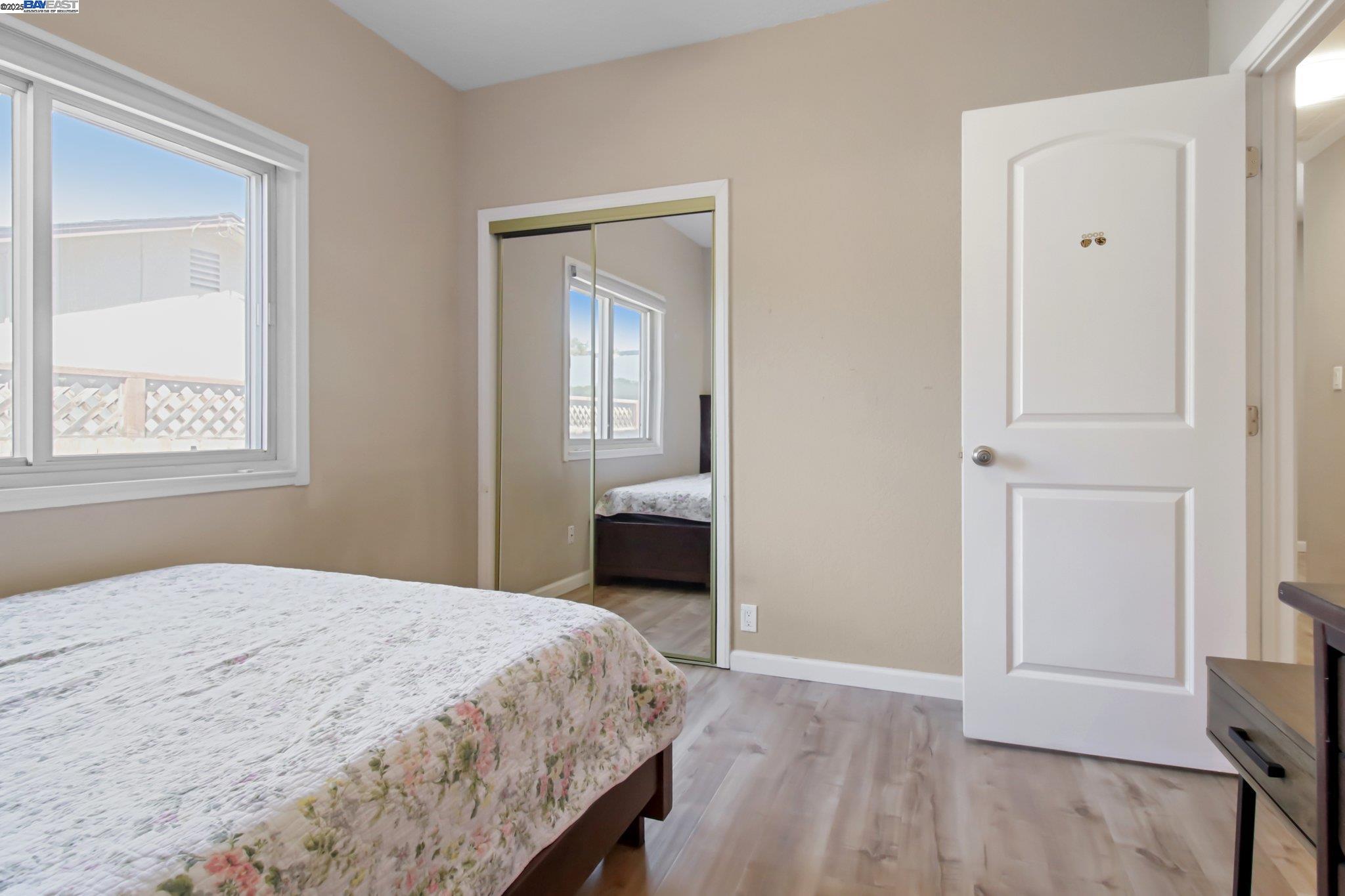 Detail Gallery Image 27 of 47 For 1900 Chestnut St, Santa Clara,  CA 95054-1736 - 4 Beds | 3 Baths