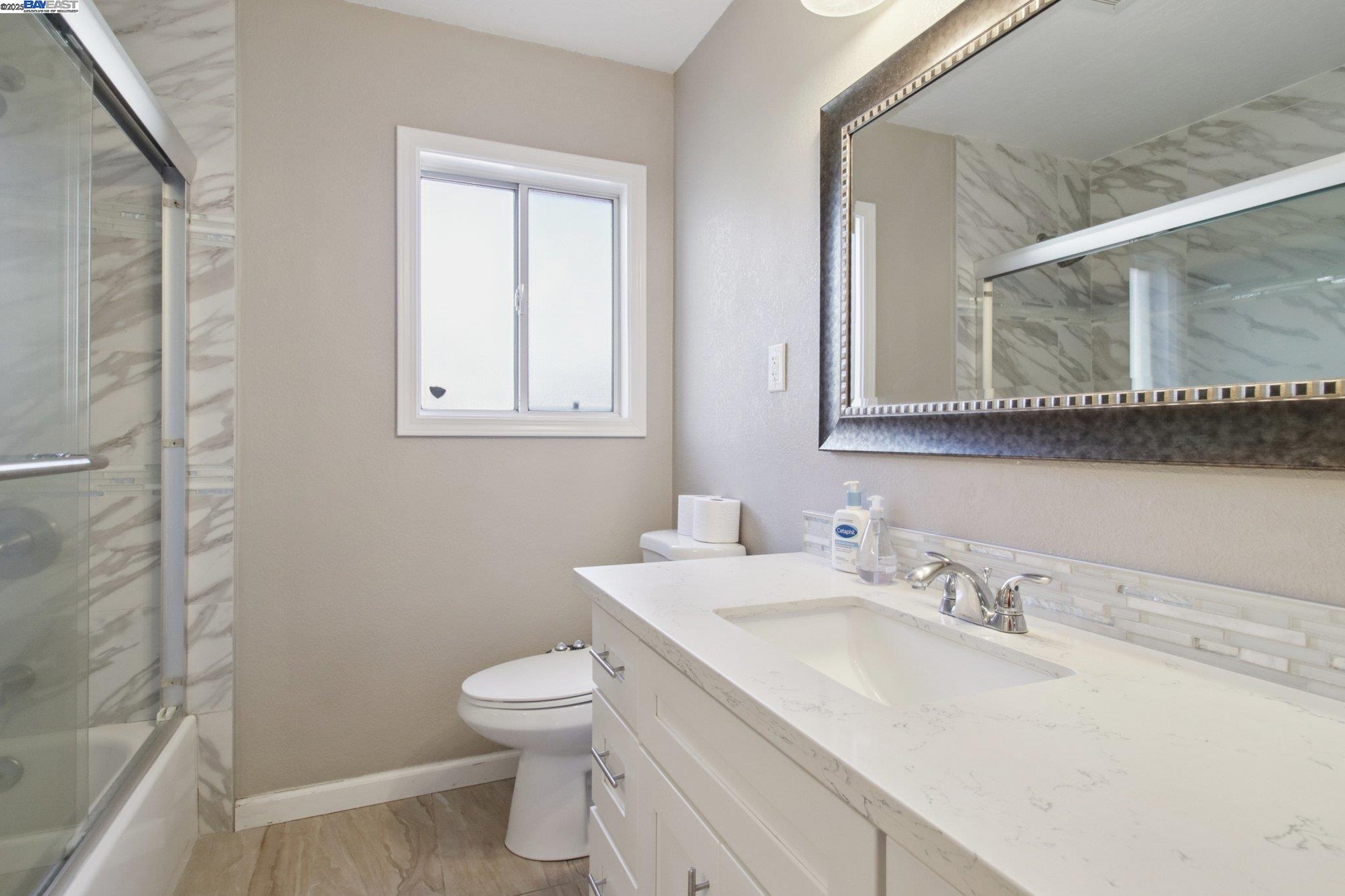 Detail Gallery Image 29 of 47 For 1900 Chestnut St, Santa Clara,  CA 95054-1736 - 4 Beds | 3 Baths