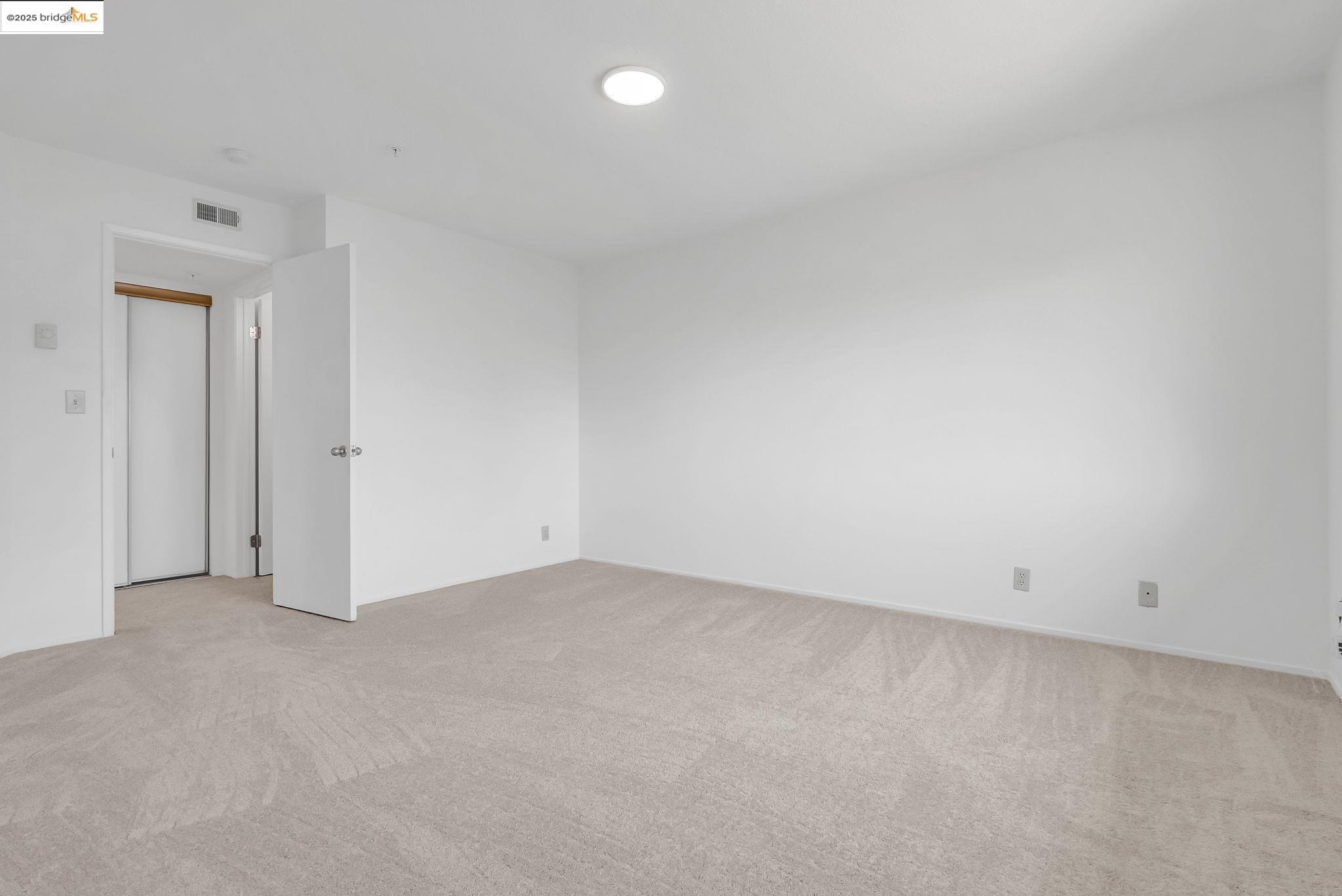 Photo #11: 41101694 Listing: Photo #11