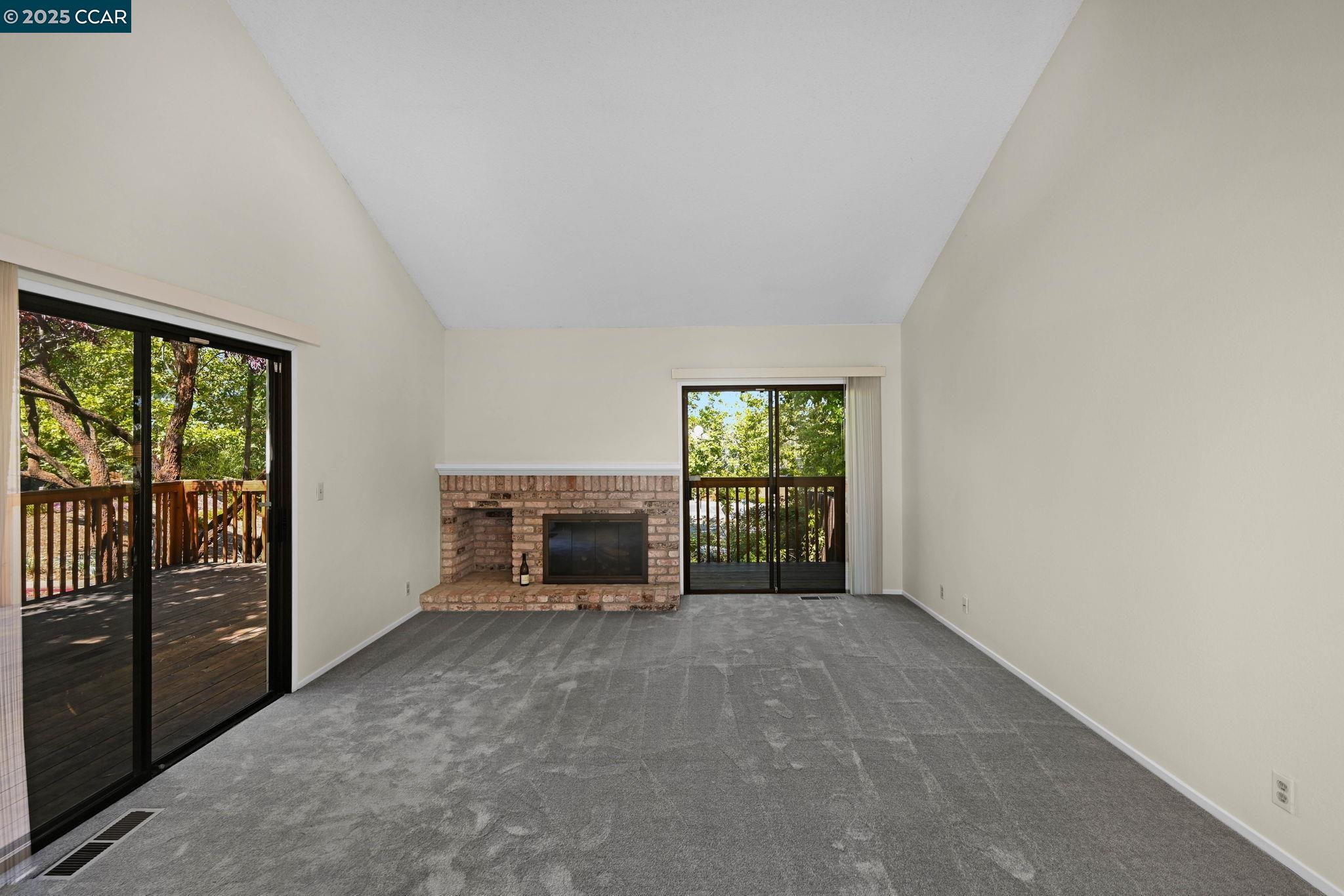 Detail Gallery Image 5 of 40 For 58 Ramsgate Lane, Pleasant Hill,  CA 94523 - 3 Beds | 2 Baths