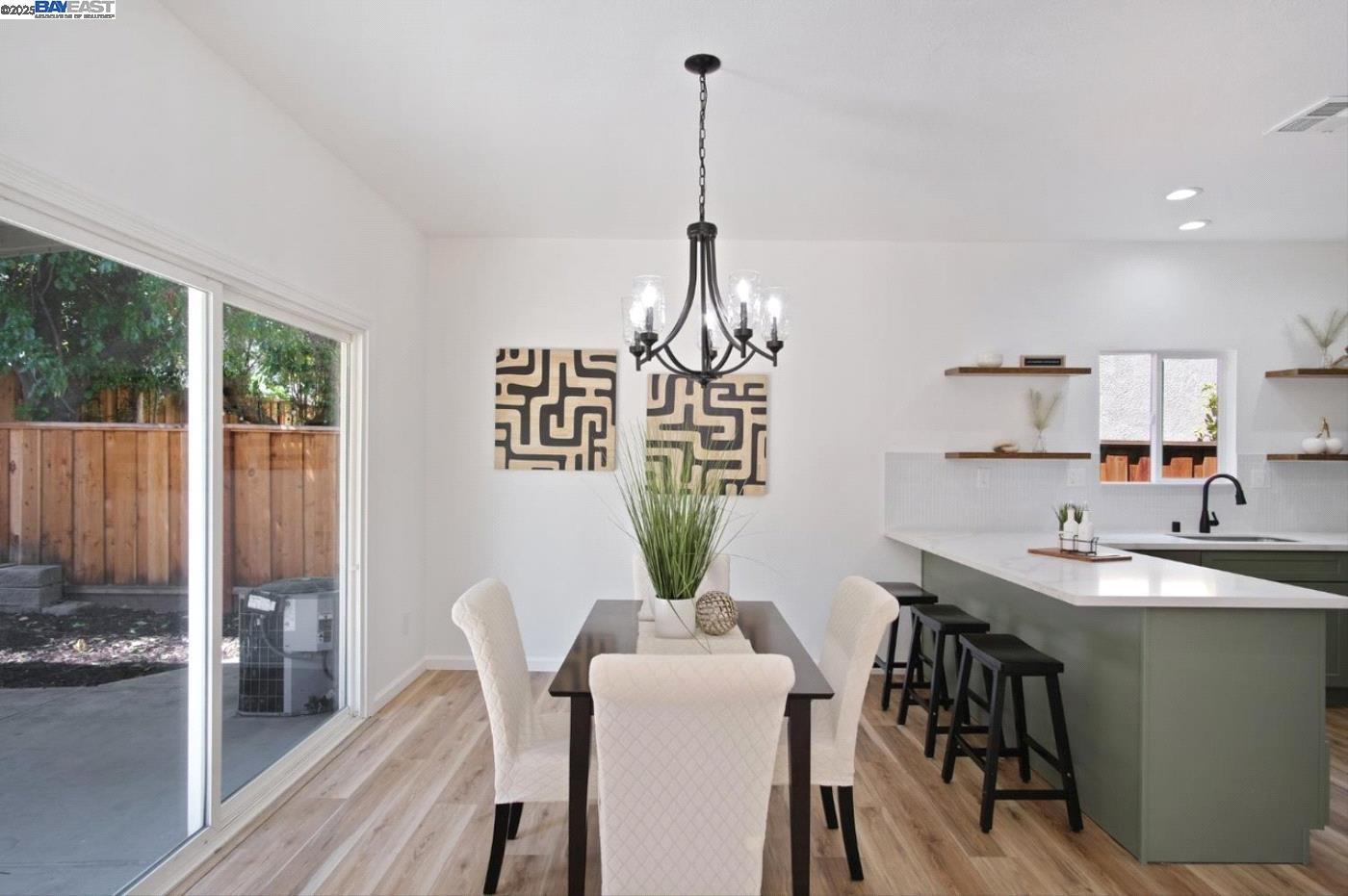Detail Gallery Image 3 of 15 For 4135 Keepsake Ct, Tracy,  CA 95377 - 3 Beds | 2/1 Baths