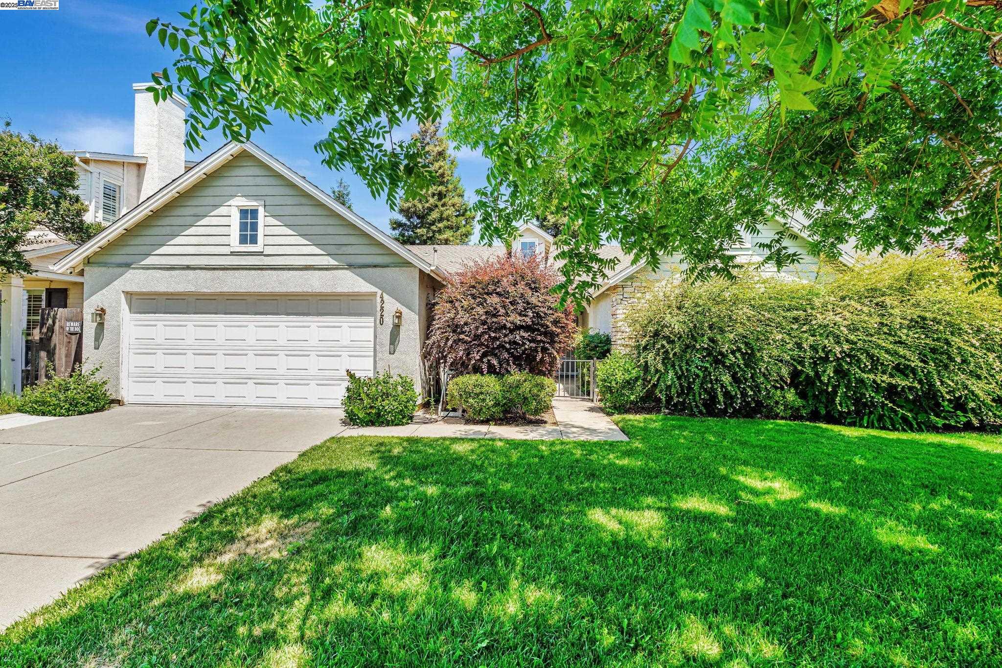 Detail Gallery Image 1 of 50 For 4220 Lifescapes Dr, Modesto,  CA 95356 - 3 Beds | 2/1 Baths