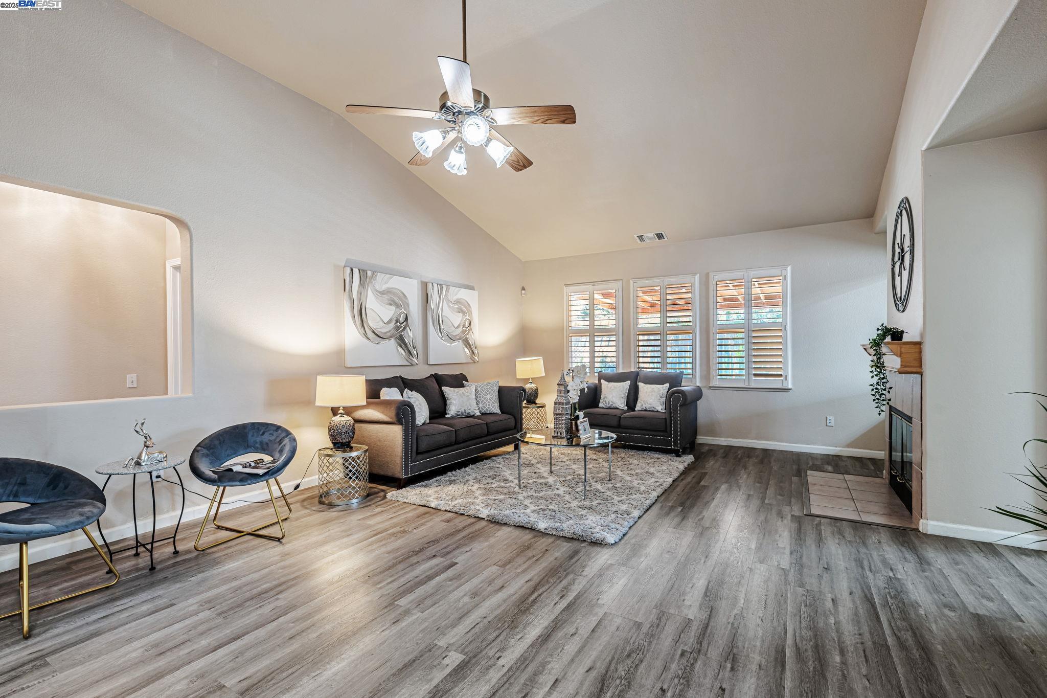 Detail Gallery Image 5 of 50 For 4220 Lifescapes Dr, Modesto,  CA 95356 - 3 Beds | 2/1 Baths