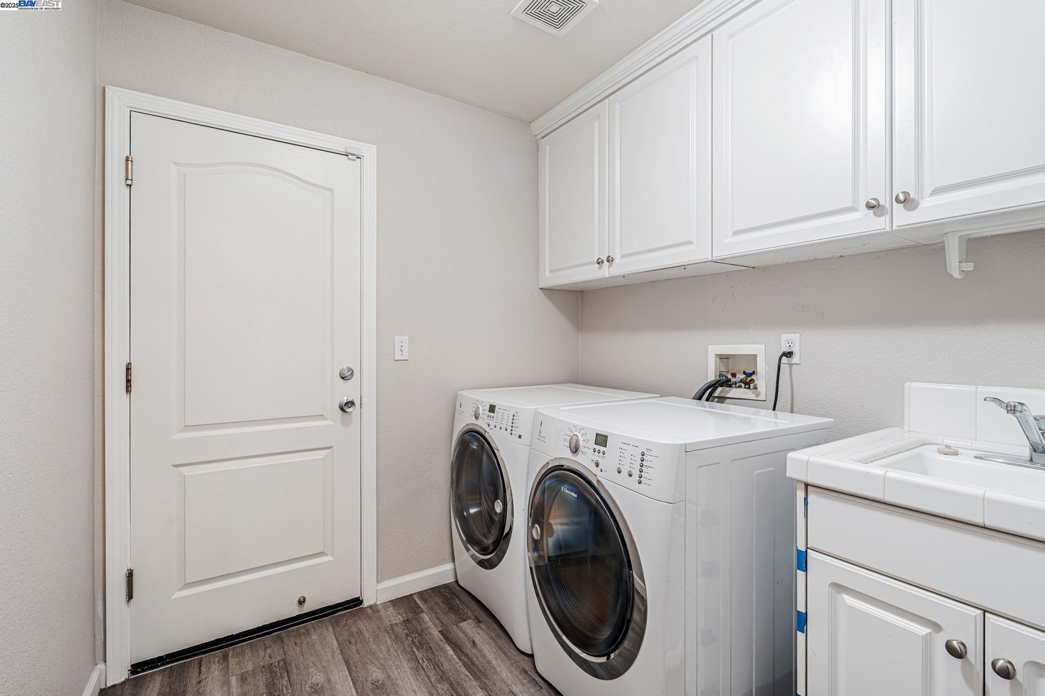 Detail Gallery Image 42 of 50 For 4220 Lifescapes Dr, Modesto,  CA 95356 - 3 Beds | 2/1 Baths