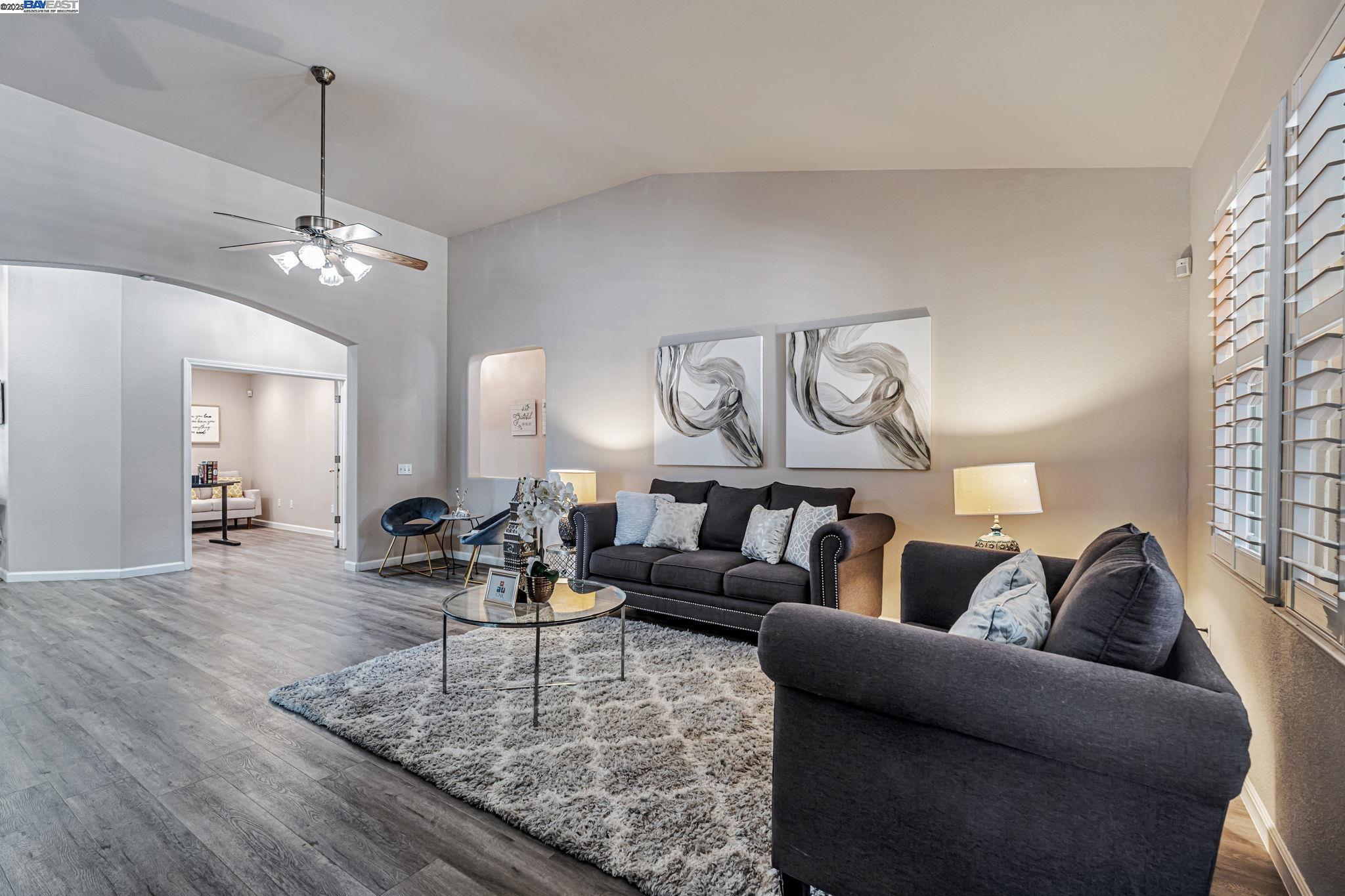 Detail Gallery Image 8 of 50 For 4220 Lifescapes Dr, Modesto,  CA 95356 - 3 Beds | 2/1 Baths
