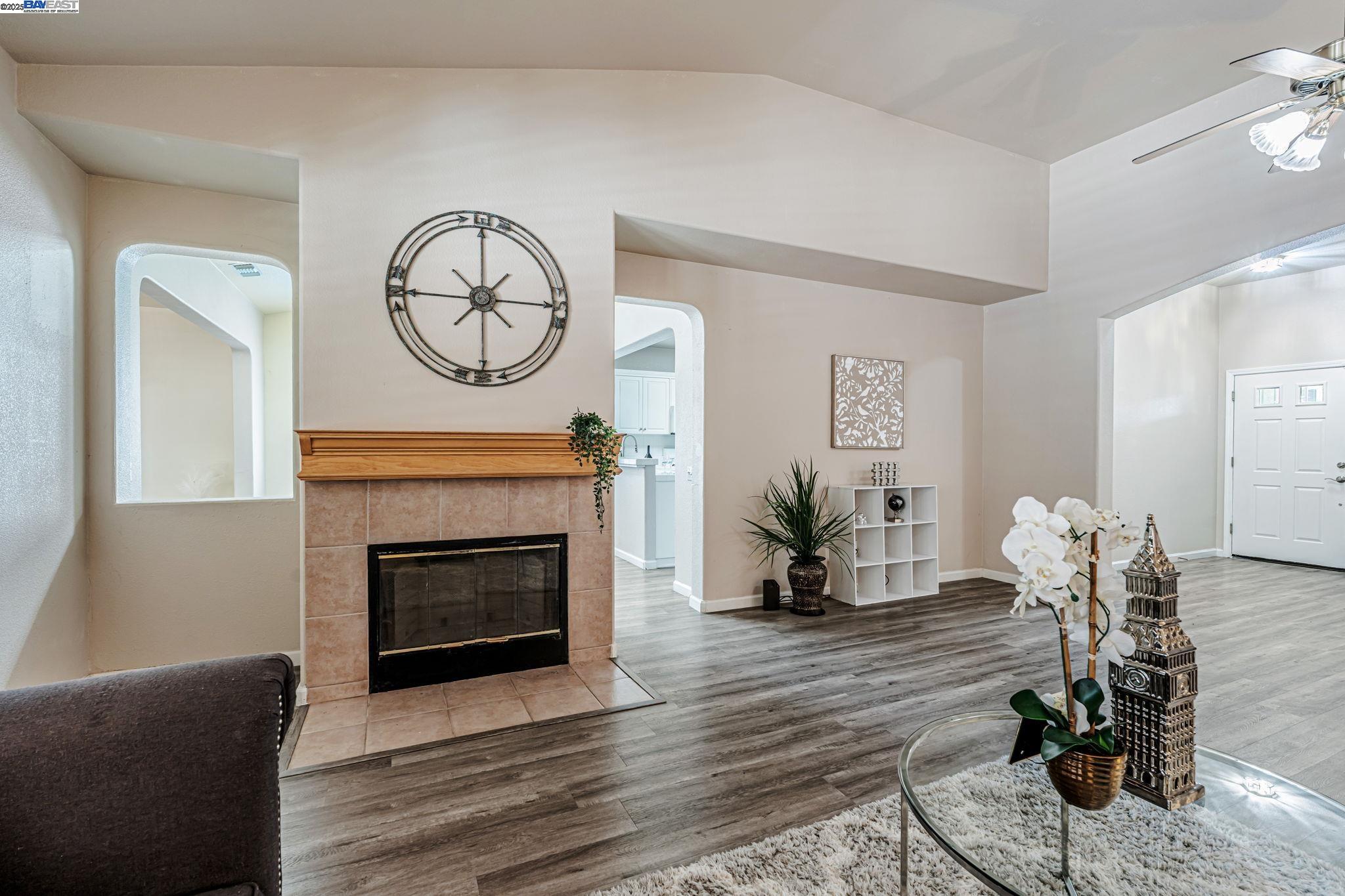 Detail Gallery Image 9 of 50 For 4220 Lifescapes Dr, Modesto,  CA 95356 - 3 Beds | 2/1 Baths