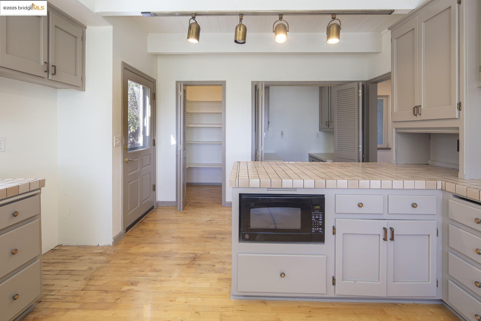 Detail Gallery Image 26 of 53 For 1203 Laurel Ln, Murphys,  CA 95247 - 4 Beds | 2/1 Baths