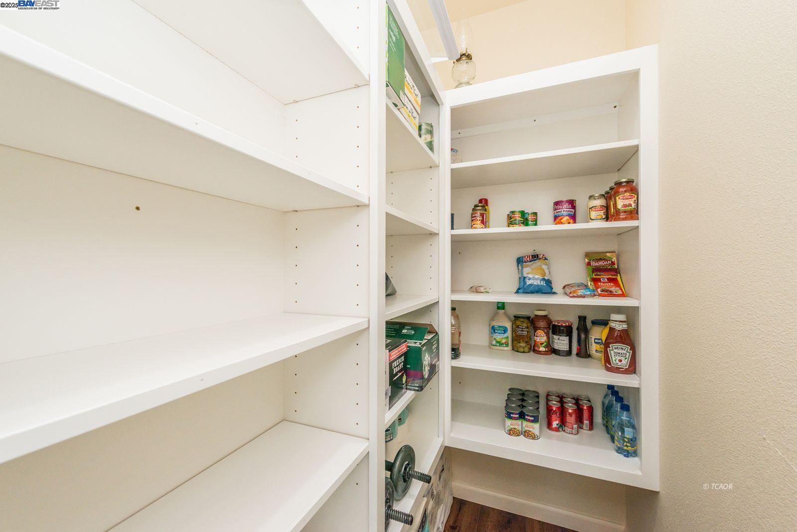 Detail Gallery Image 21 of 49 For 220 Fairway Dr., Weaverville,  CA 96093 - 3 Beds | 2 Baths