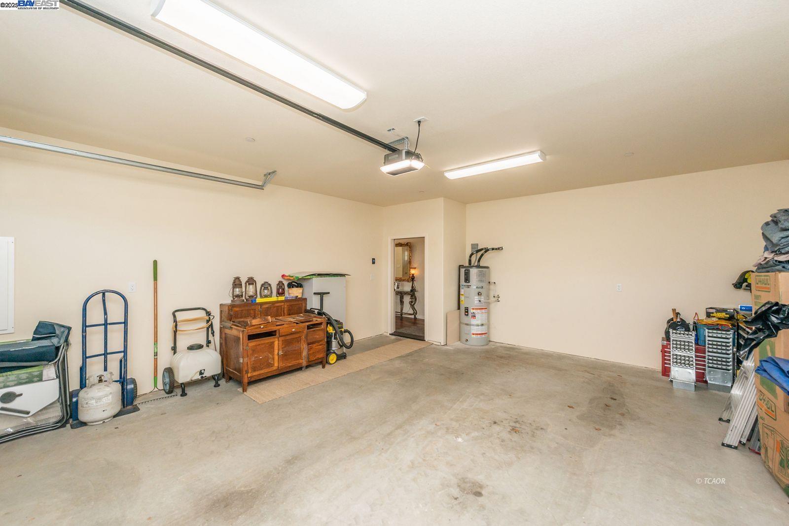 Detail Gallery Image 23 of 49 For 220 Fairway Dr., Weaverville,  CA 96093 - 3 Beds | 2 Baths