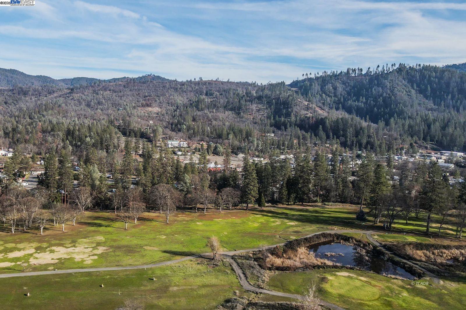 Detail Gallery Image 34 of 49 For 220 Fairway Dr., Weaverville,  CA 96093 - 3 Beds | 2 Baths